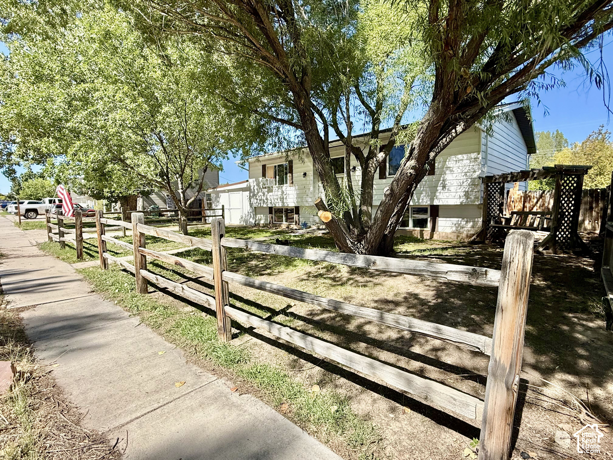 main property photo 35
