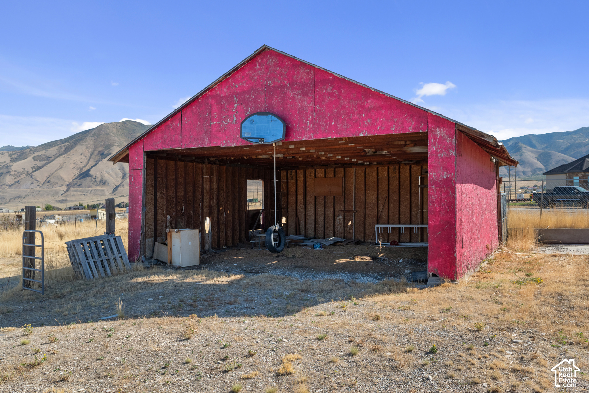 main property photo 26