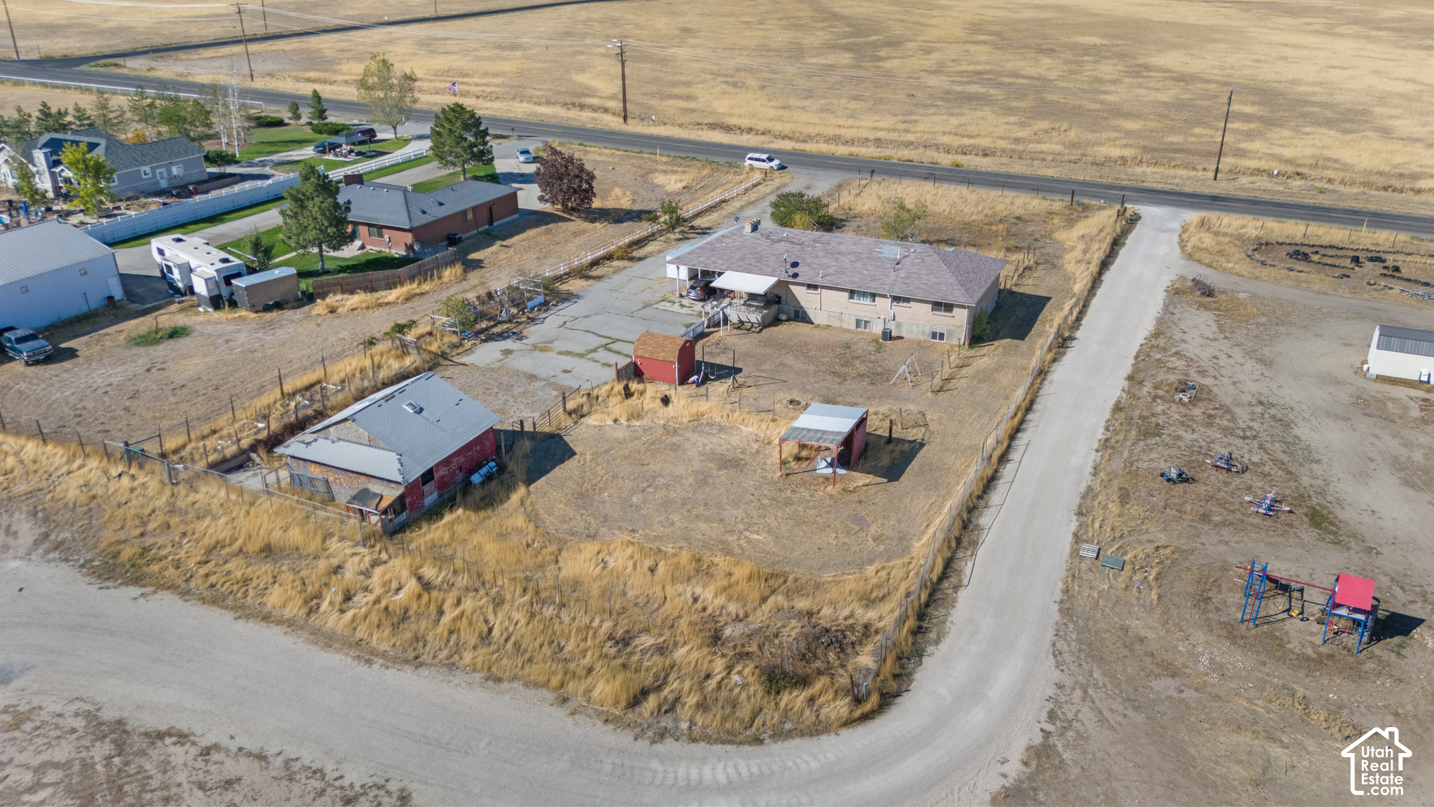 main property photo 29