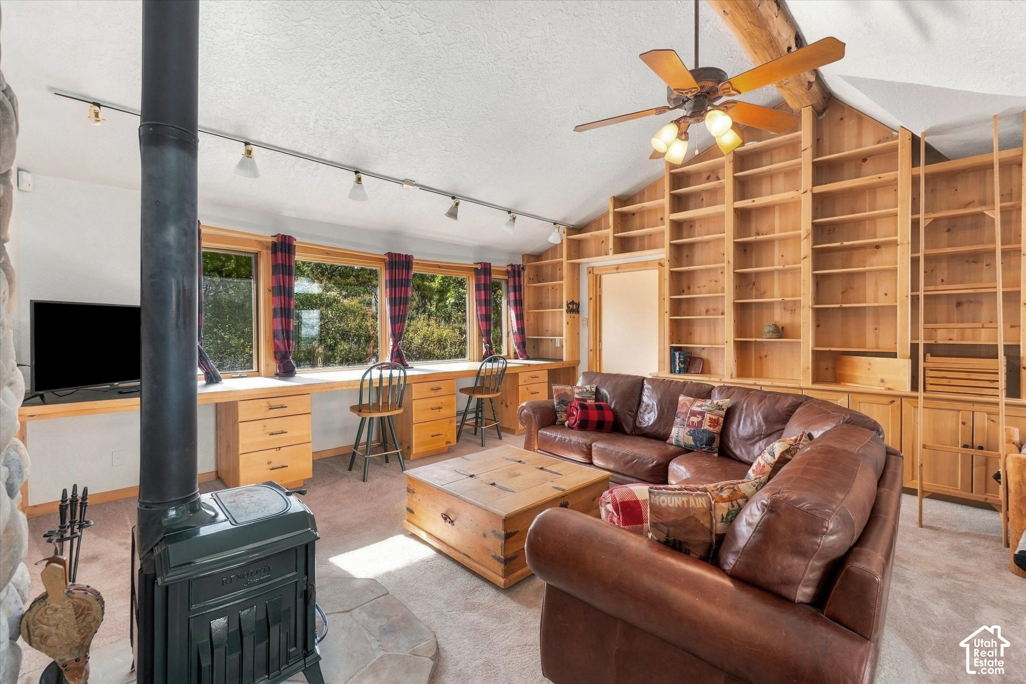 main property photo 54
