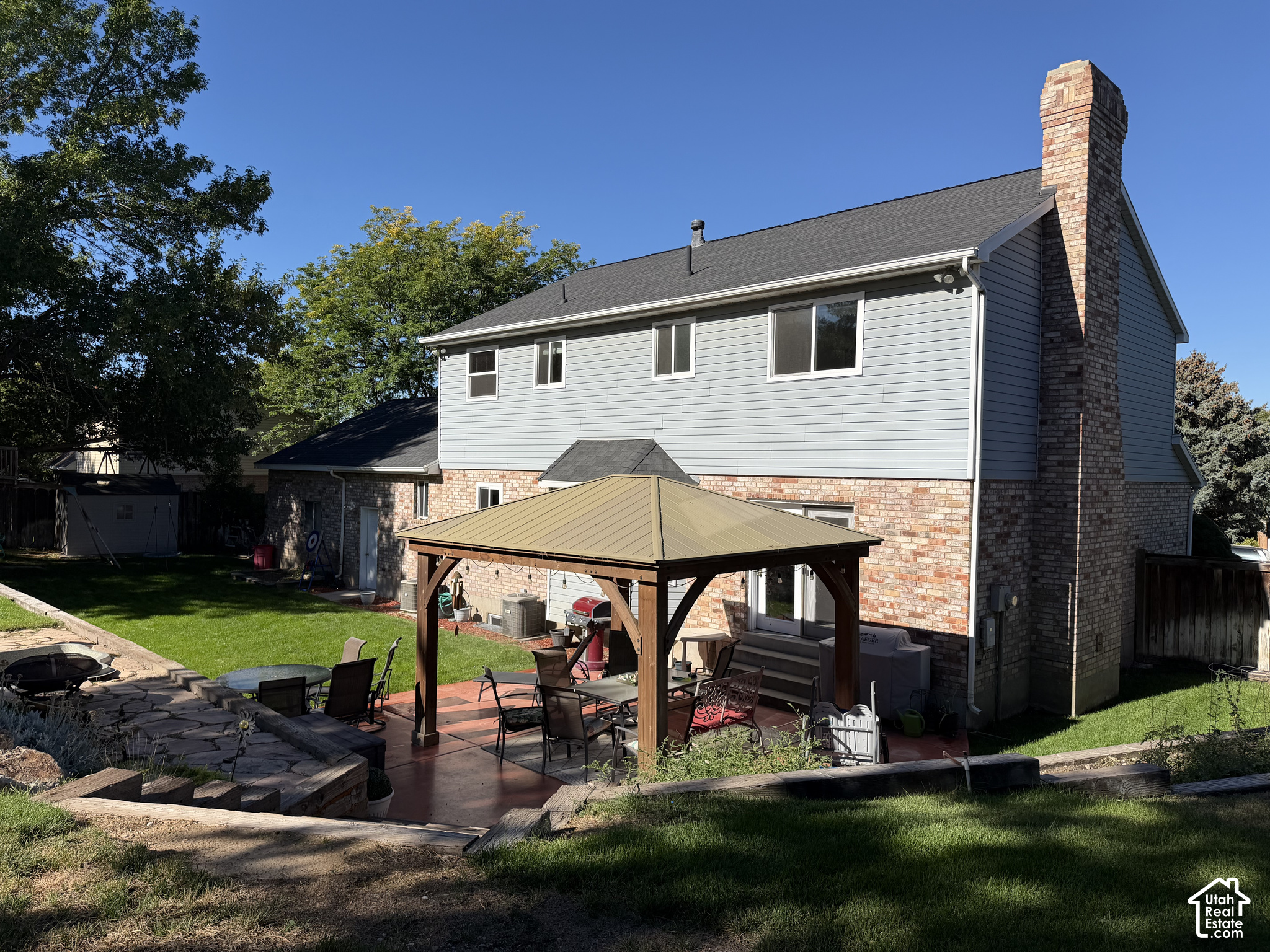 main property photo 39