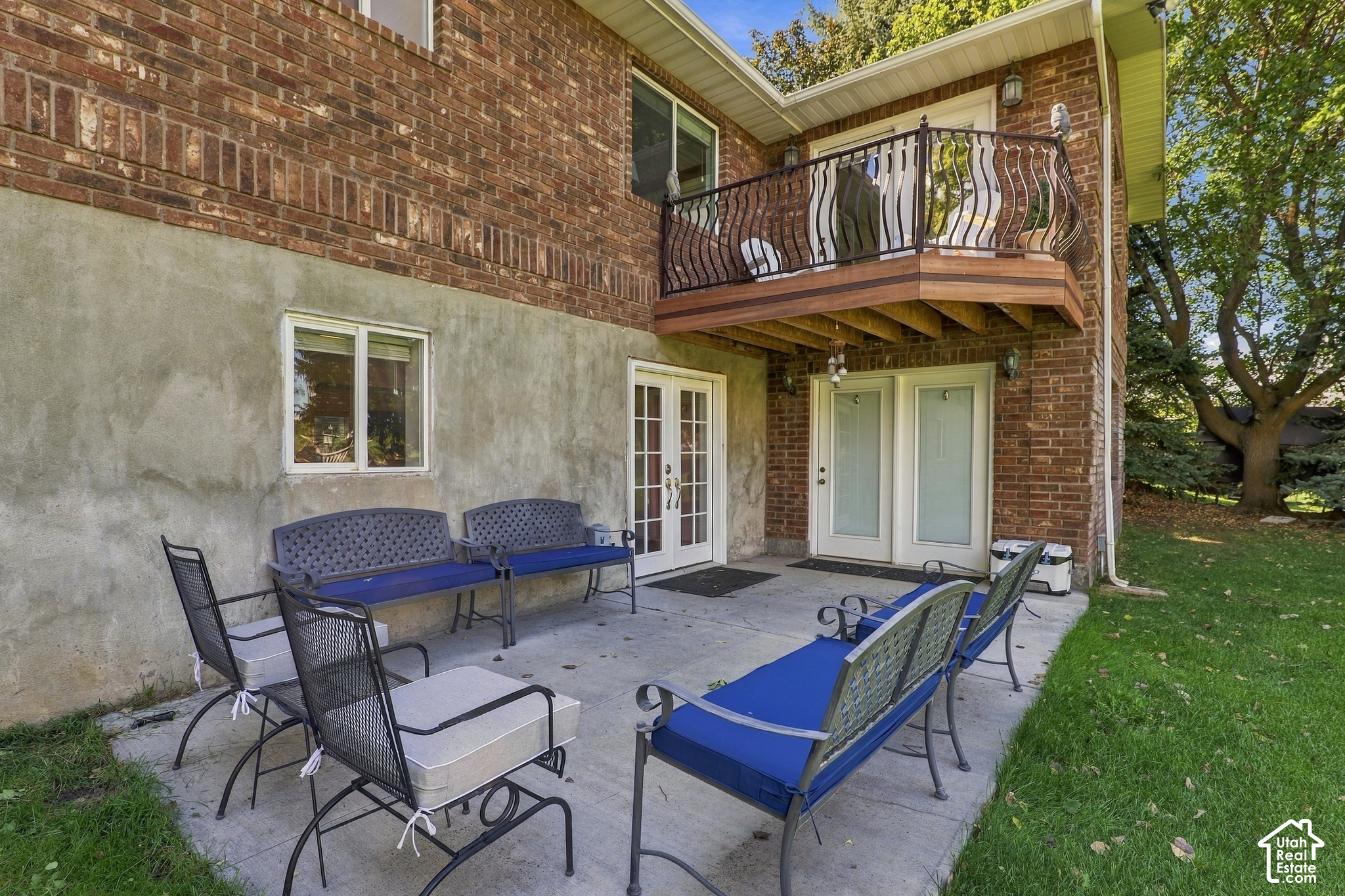 main property photo 38