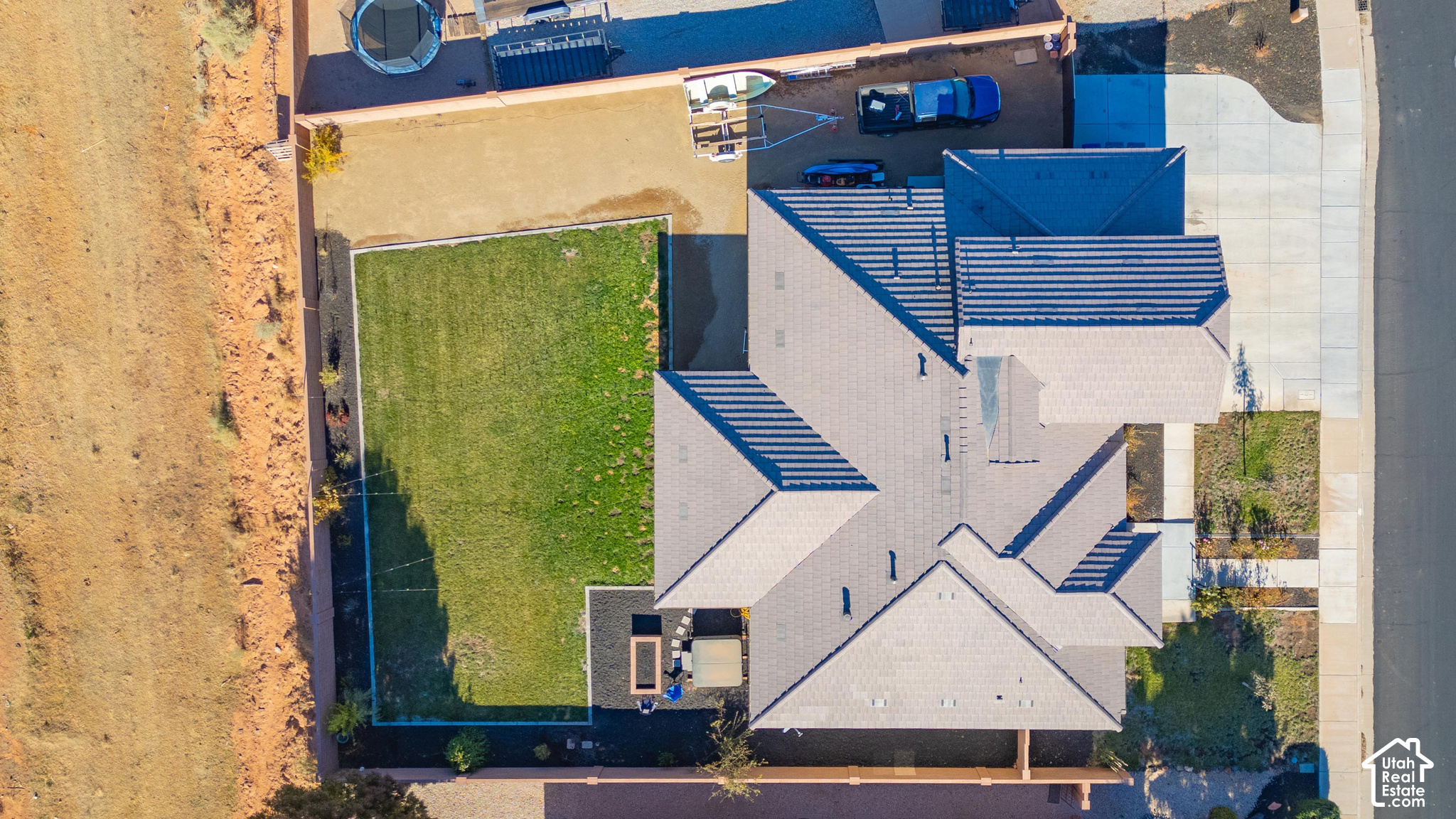 main property photo 5
