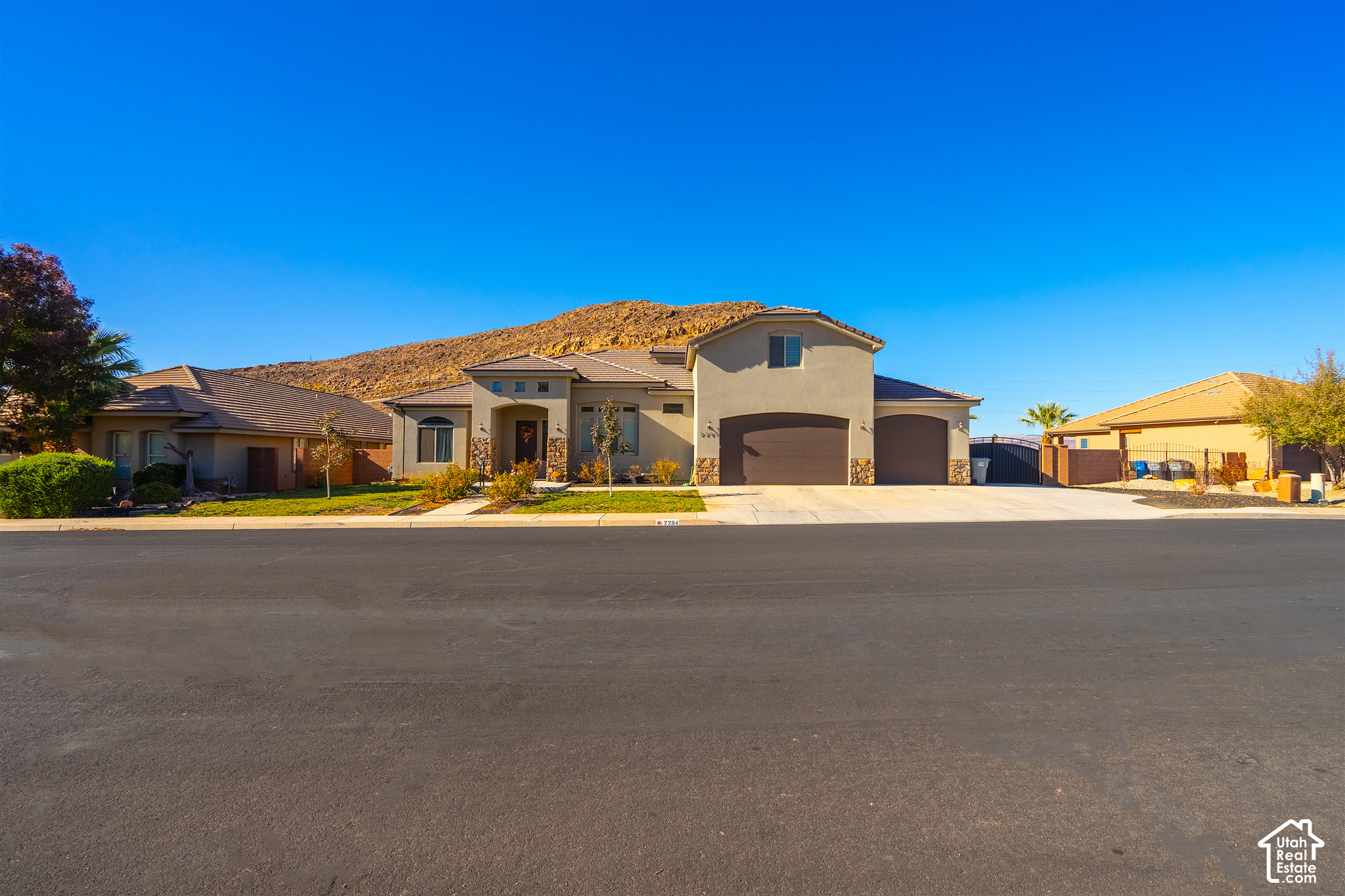 main property photo 8