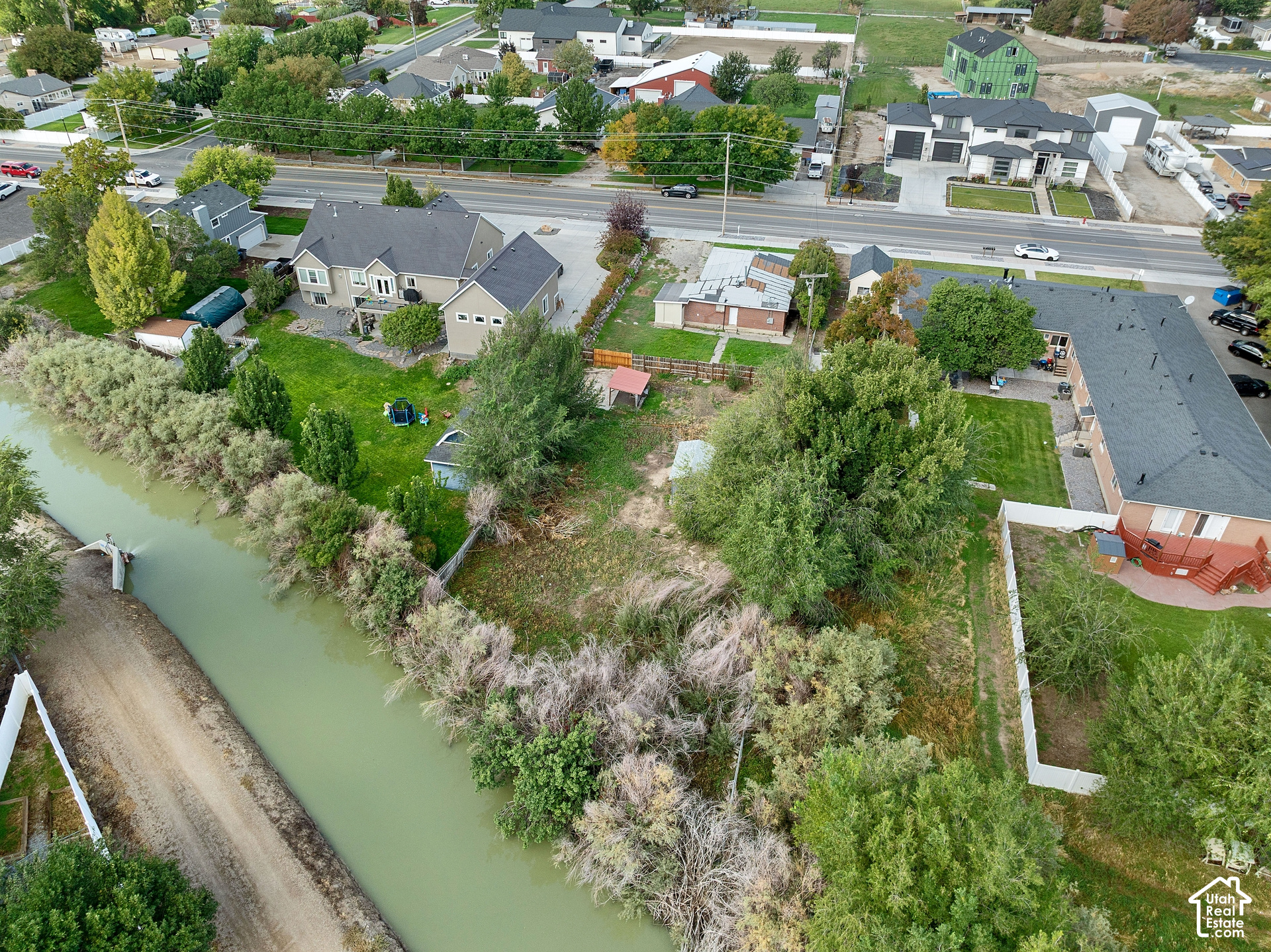 main property photo 4