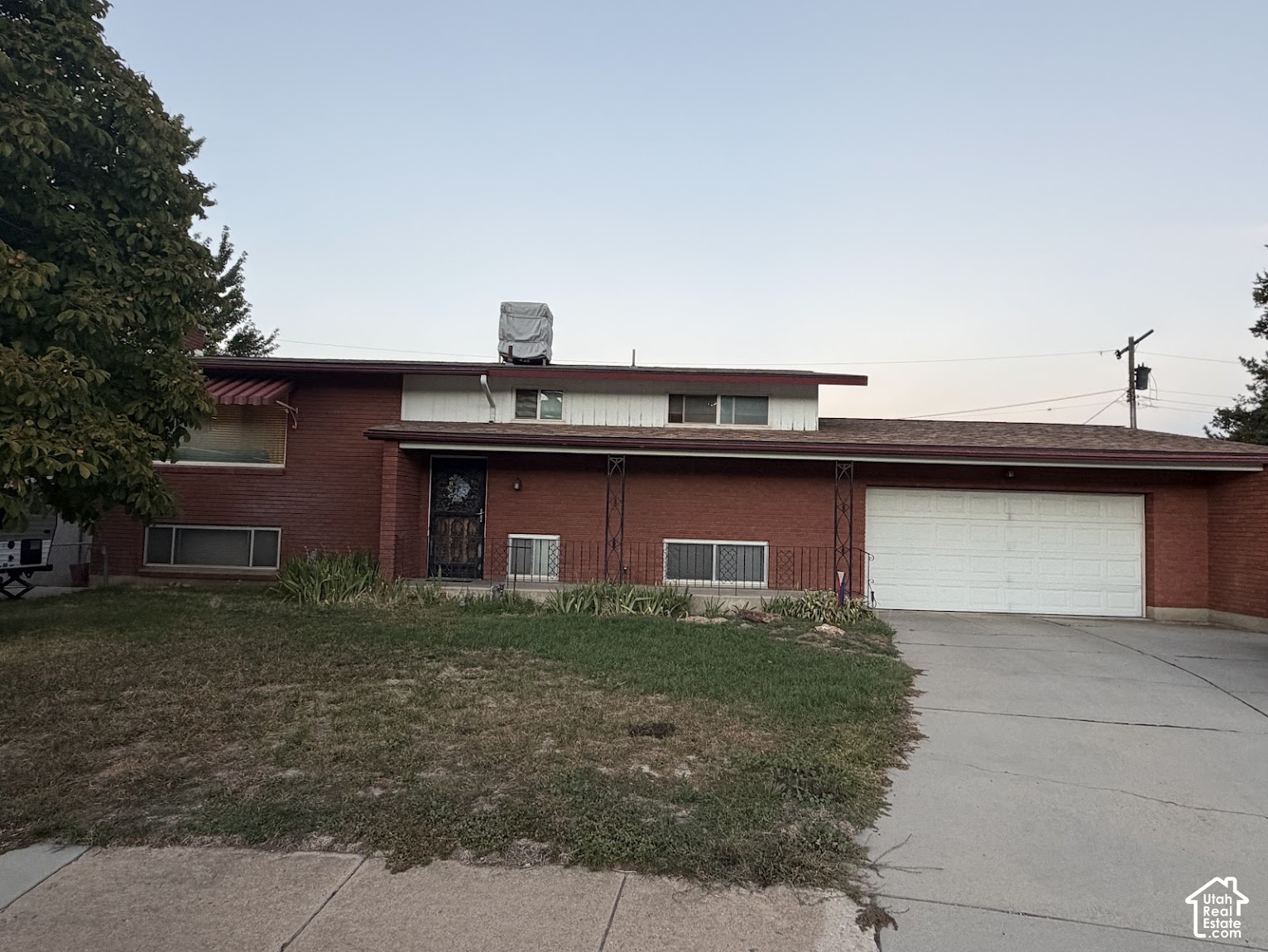 main property photo 0