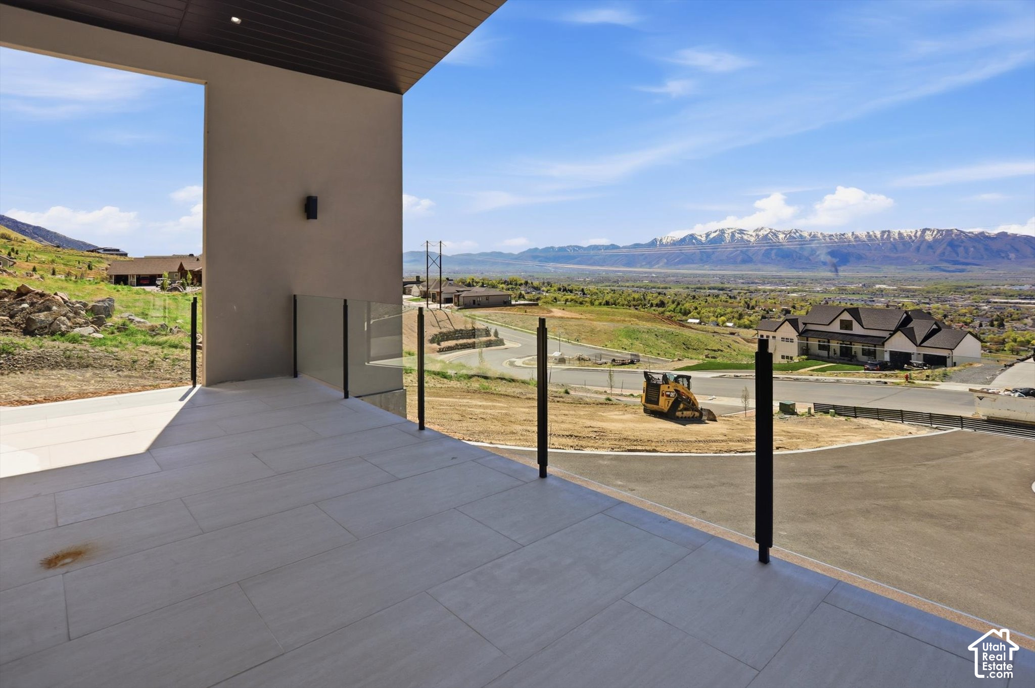 main property photo 45