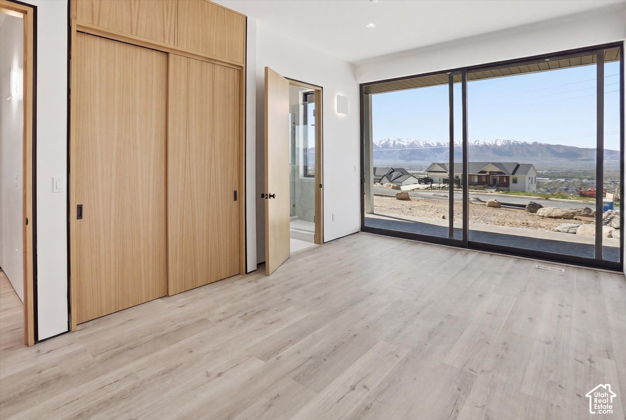 main property photo 64