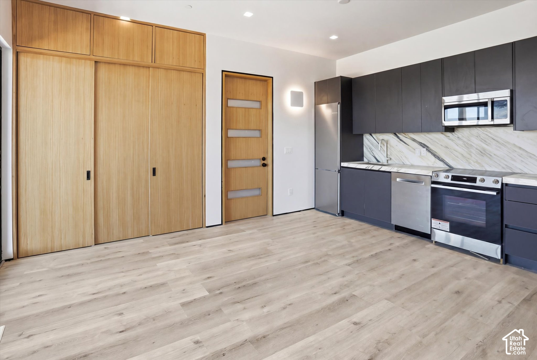 main property photo 66