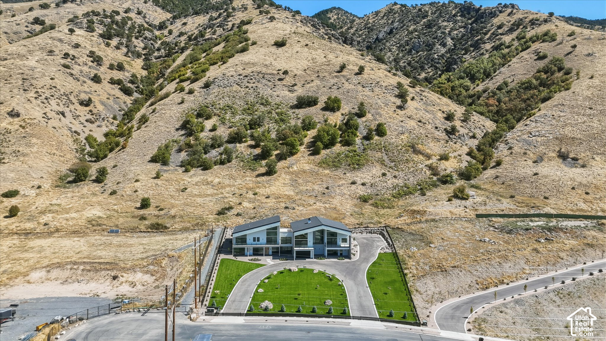 main property photo 74