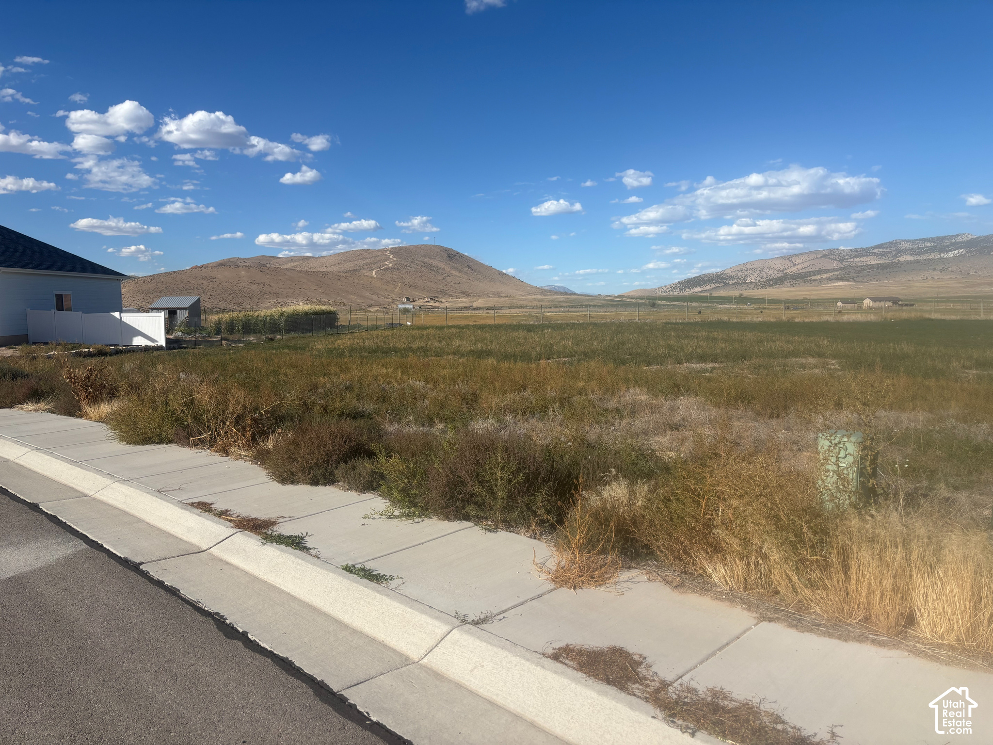 main property photo 0