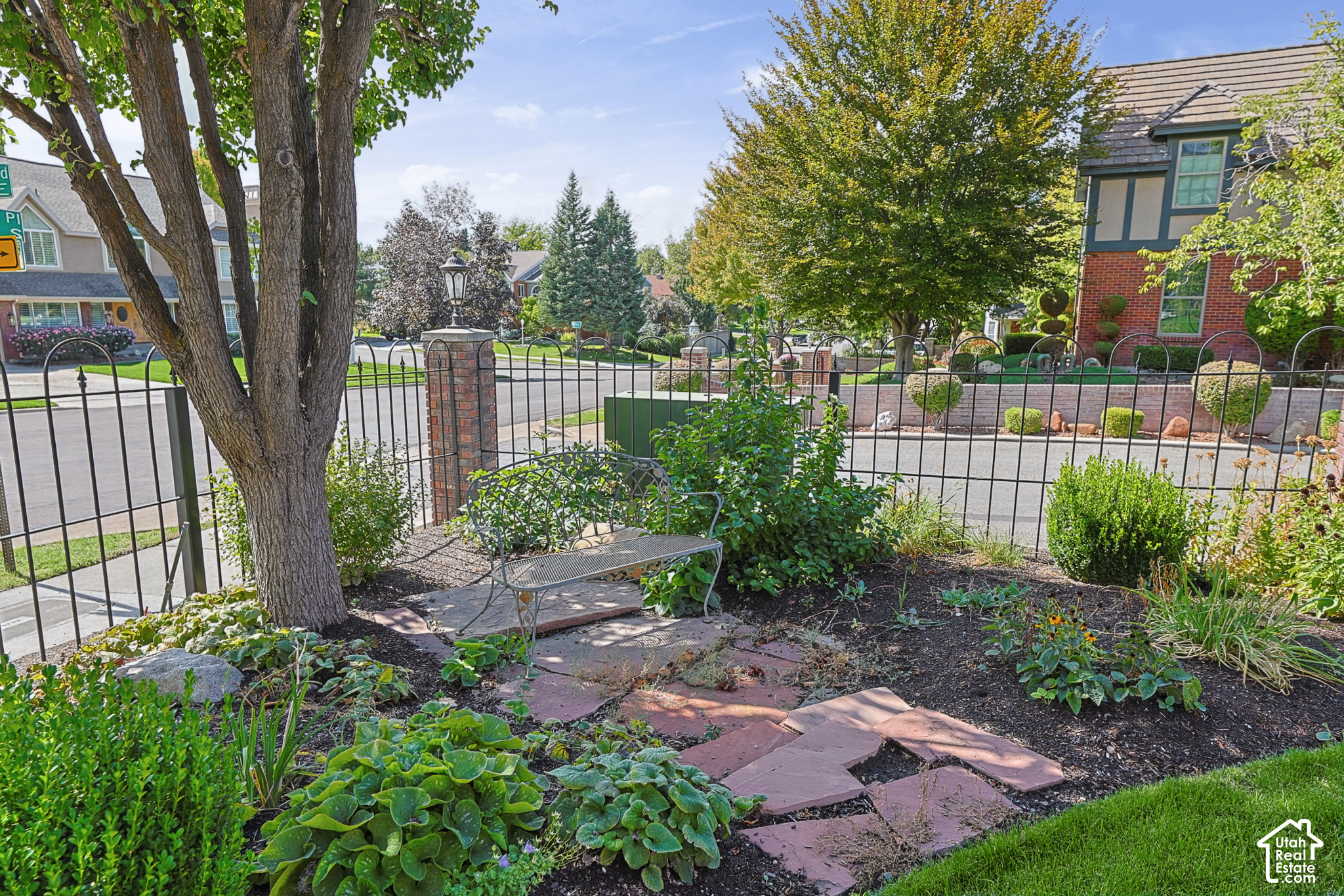 main property photo 90