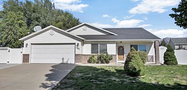 image of property with 4 Bed | 2 Bath | 1,608 Sqft