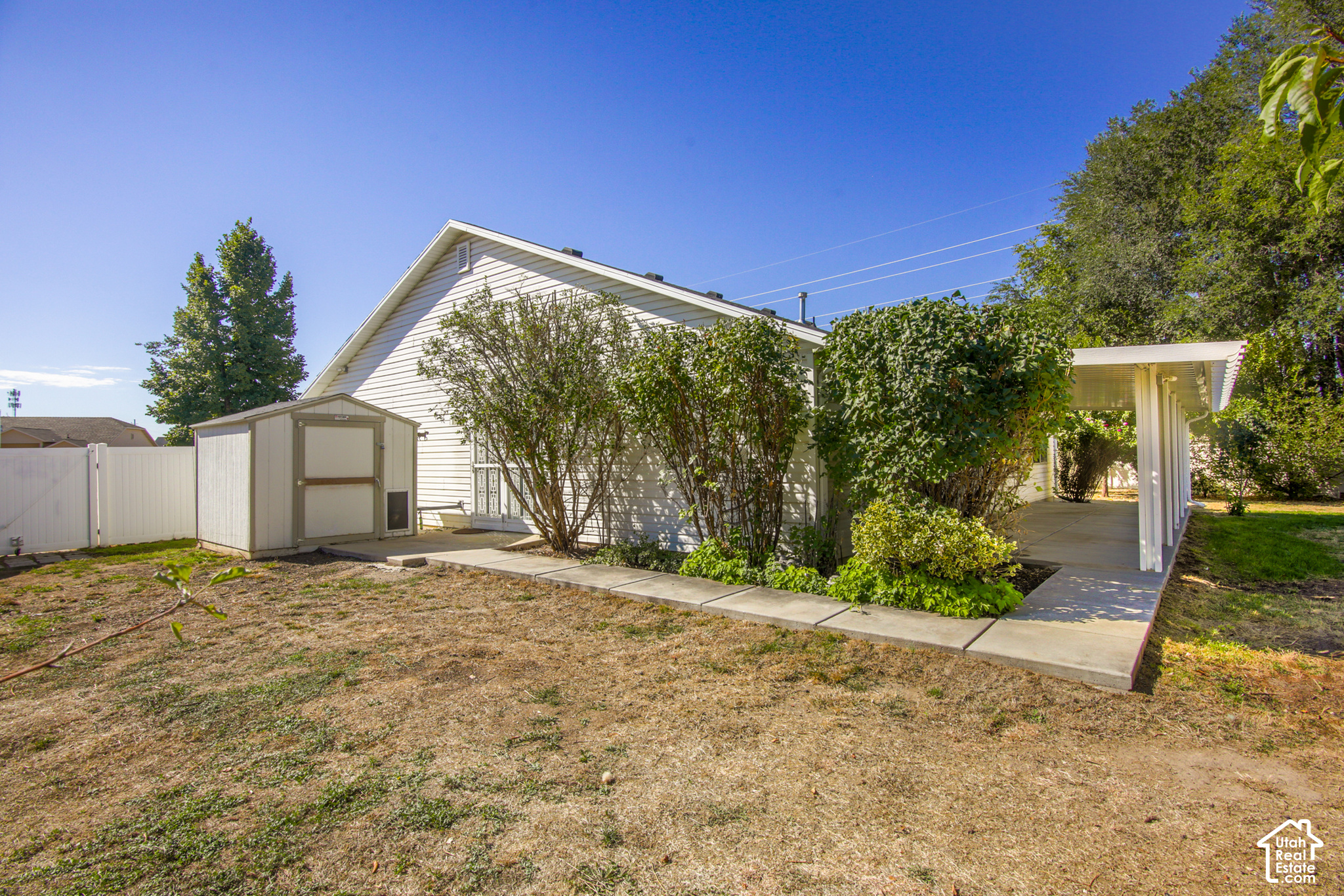 main property photo 22