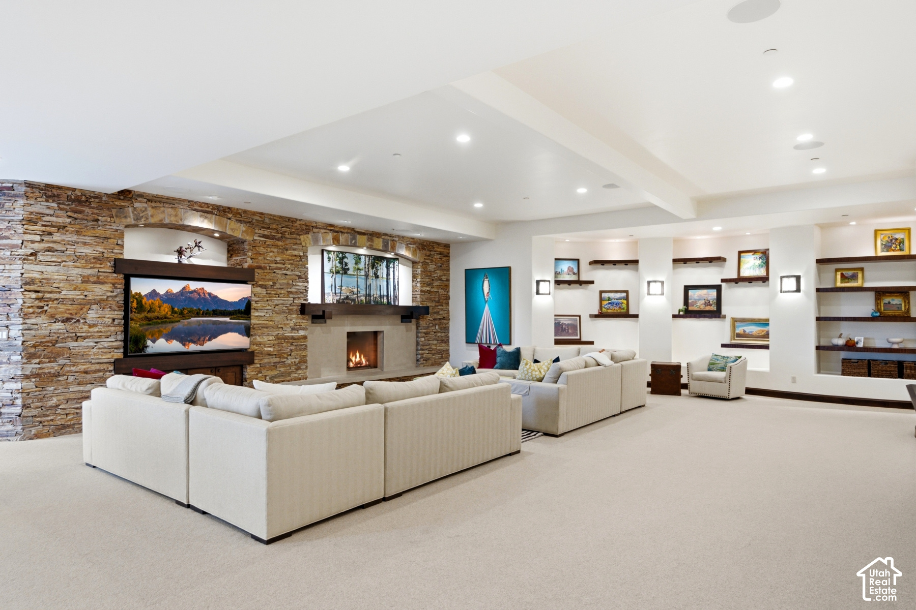 main property photo 46