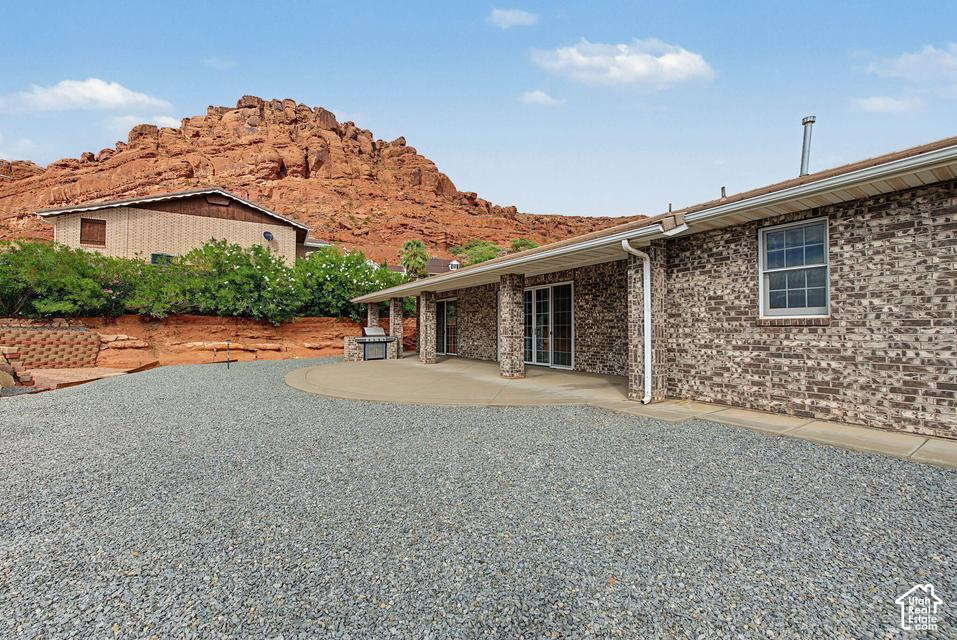 main property photo 28