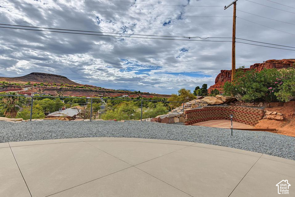 main property photo 30
