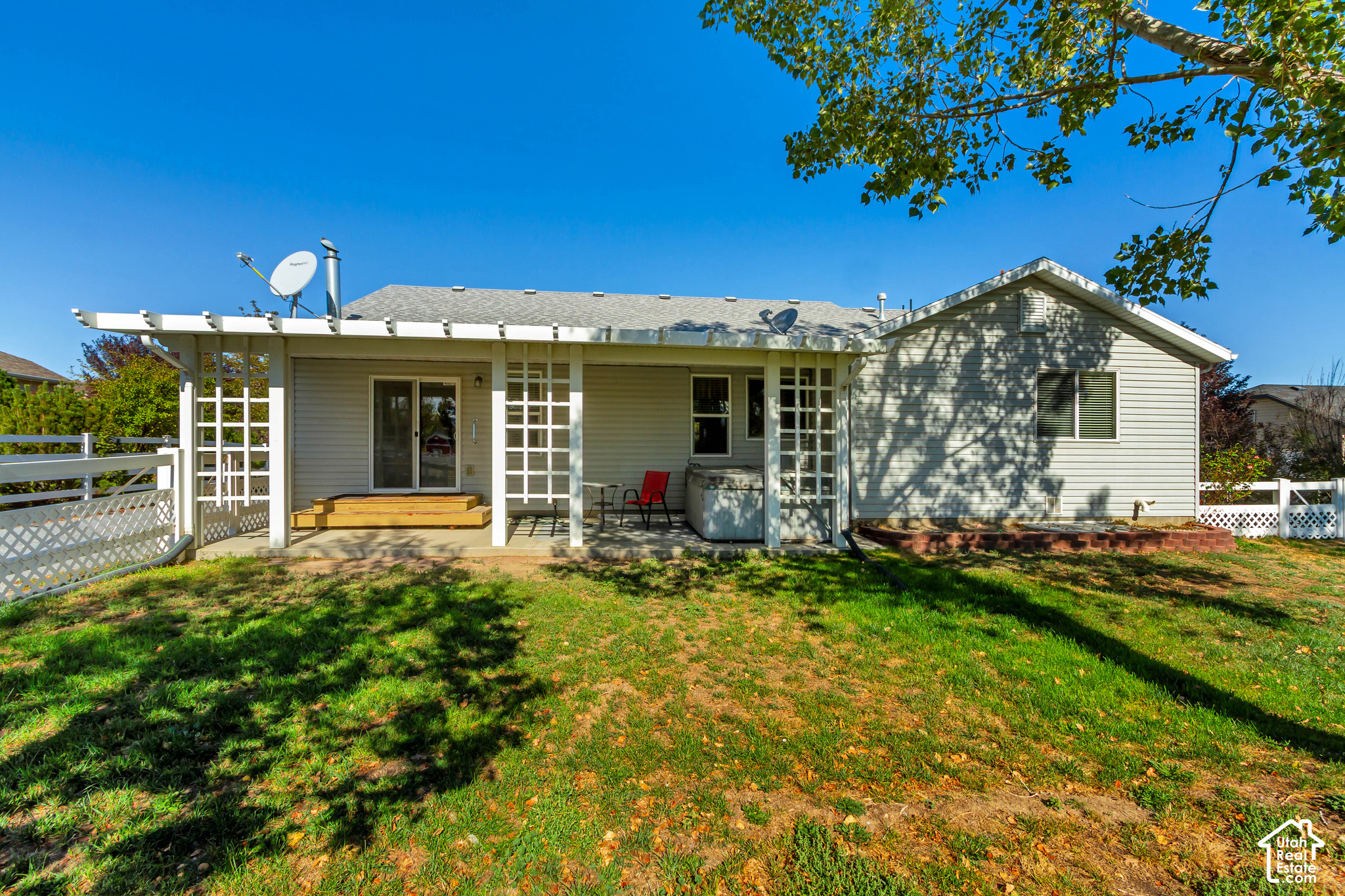 main property photo 3