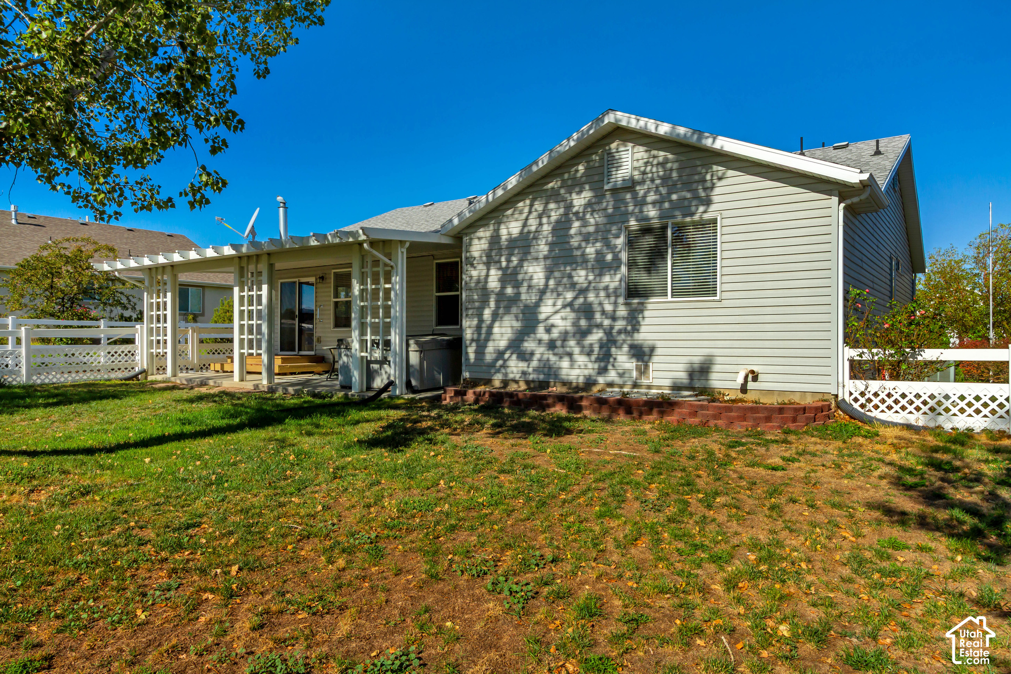 main property photo 50