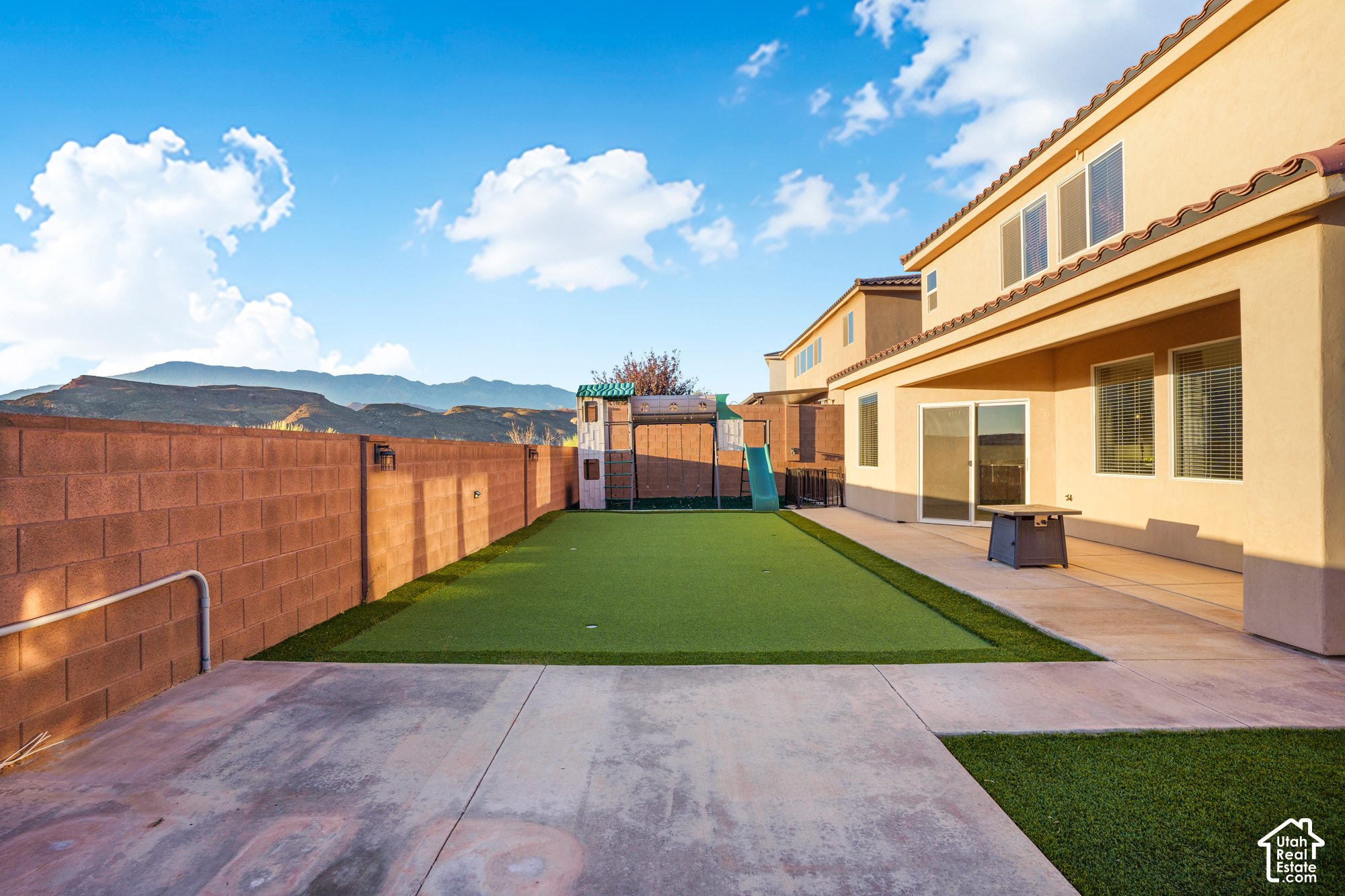 main property photo 34