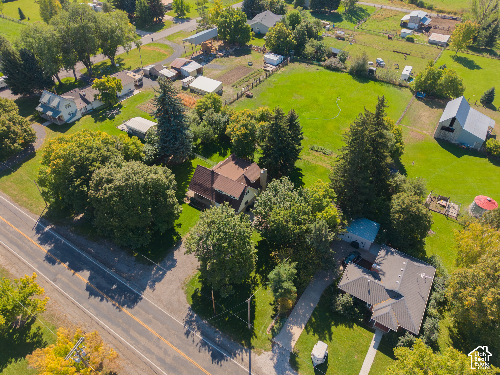 main property photo 61
