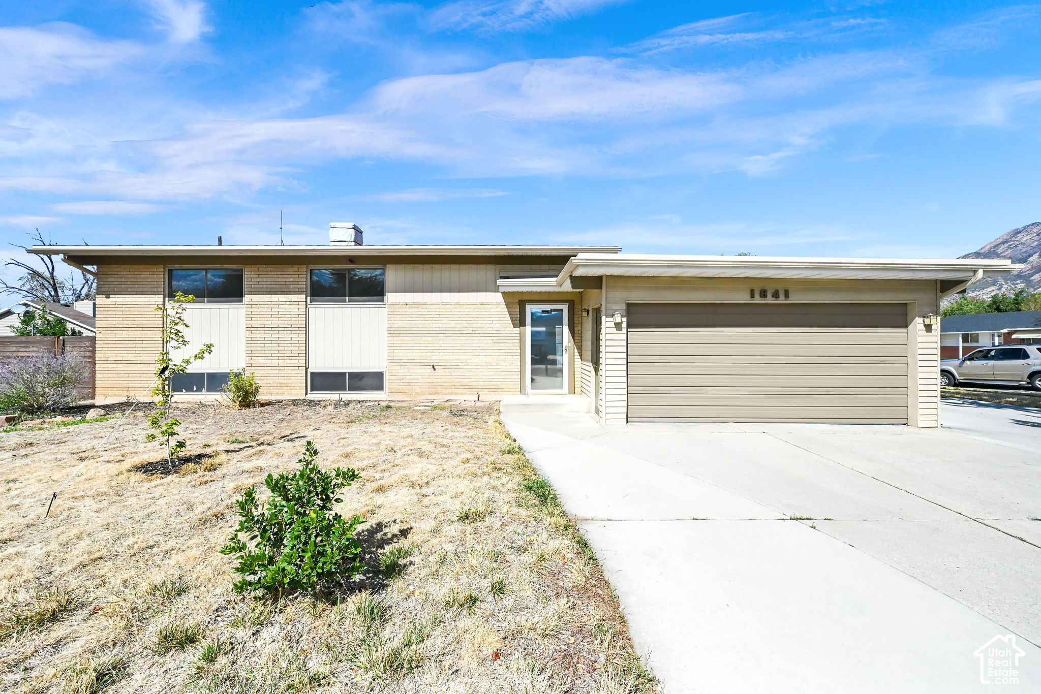 main property photo 0