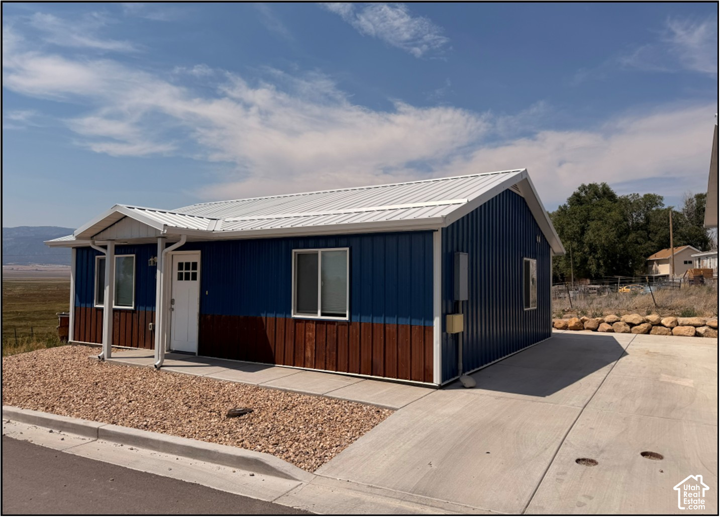 main property photo 5