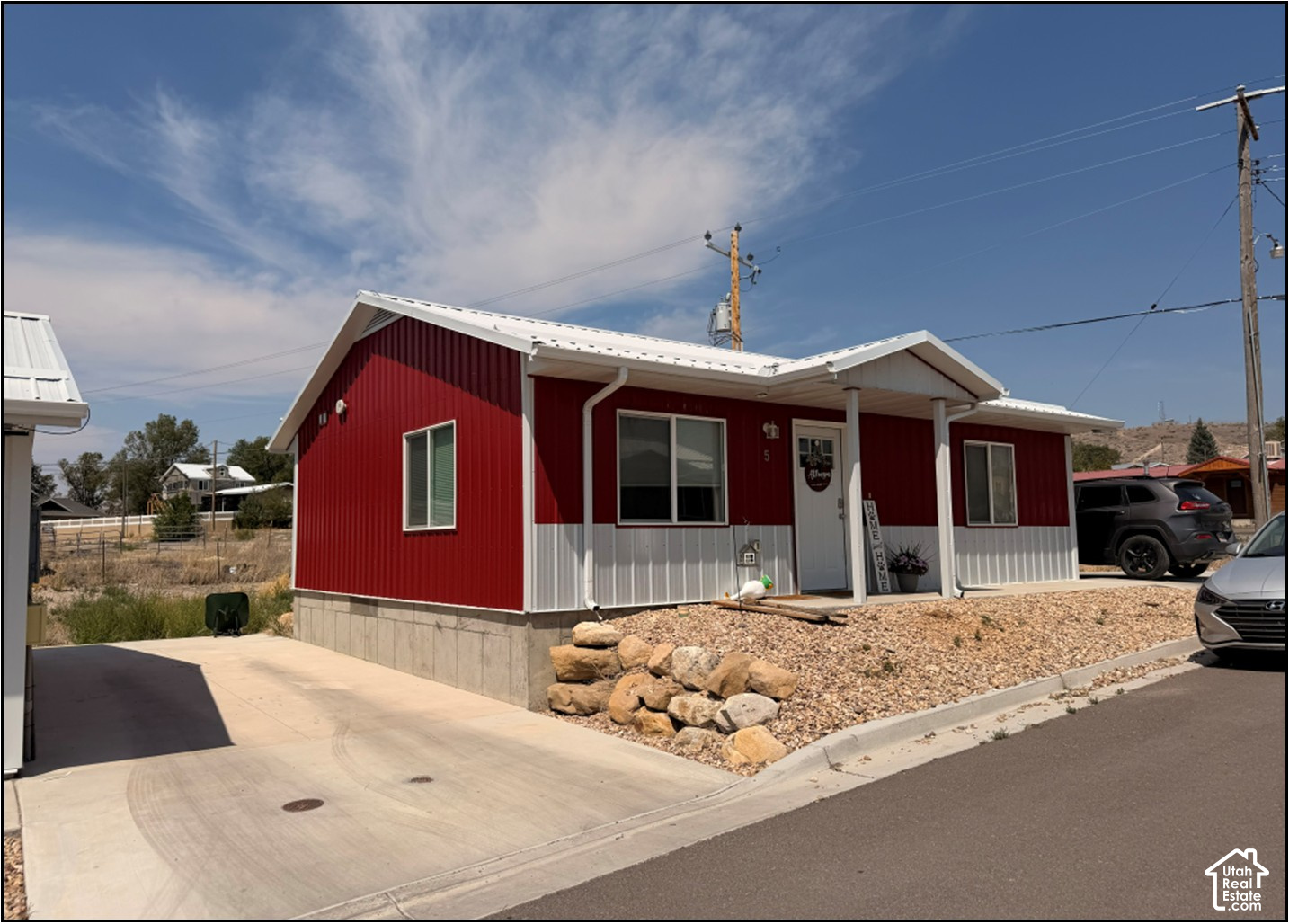 main property photo 7