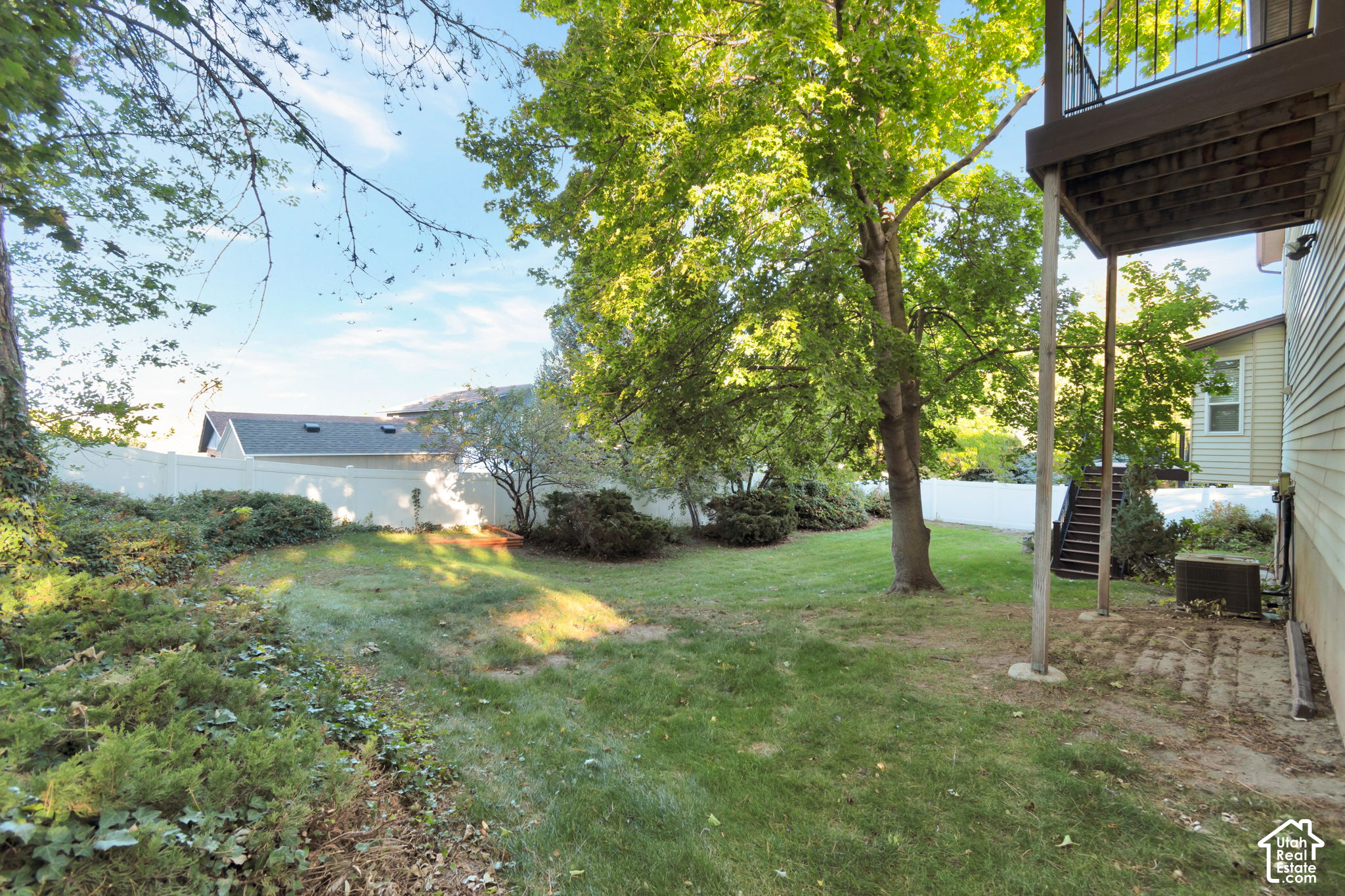 main property photo 25