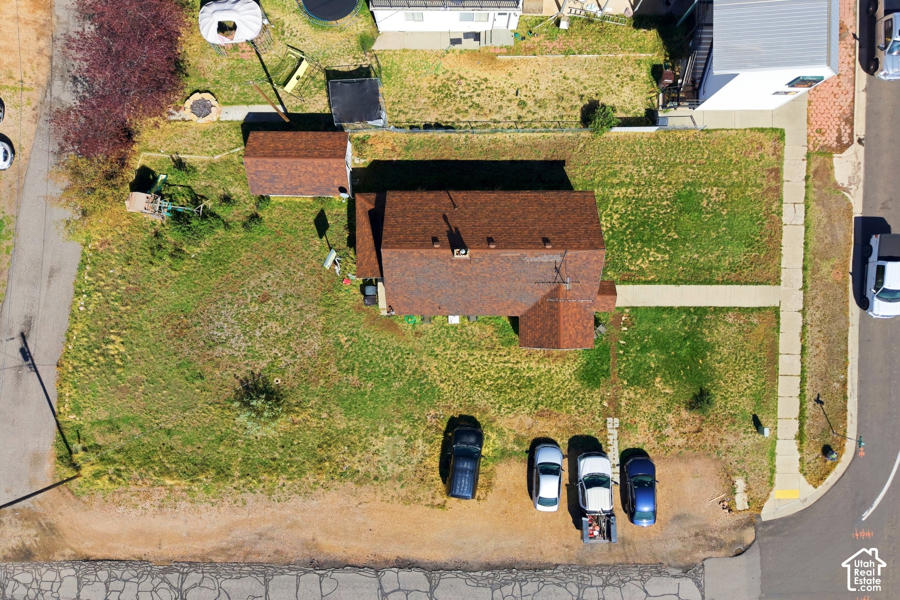 main property photo 11
