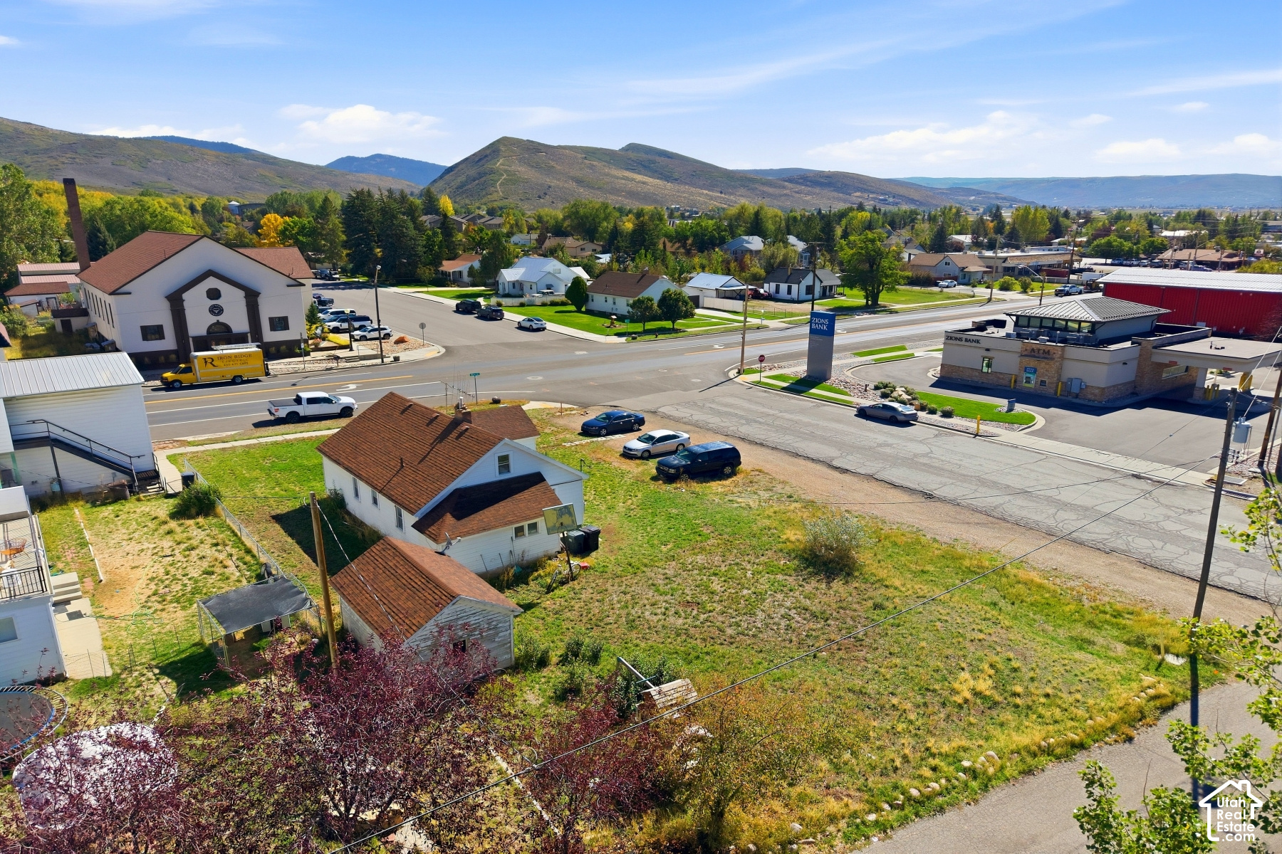 main property photo 6