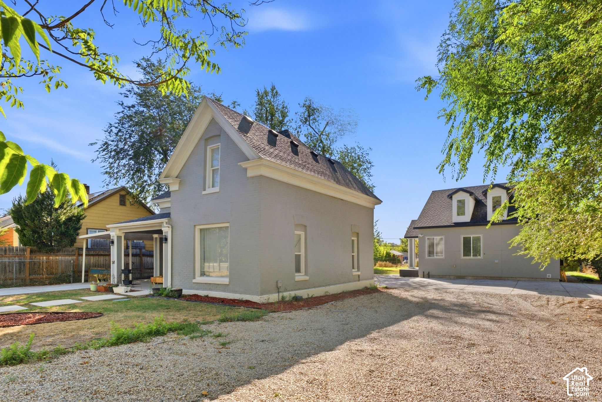 main property photo 45