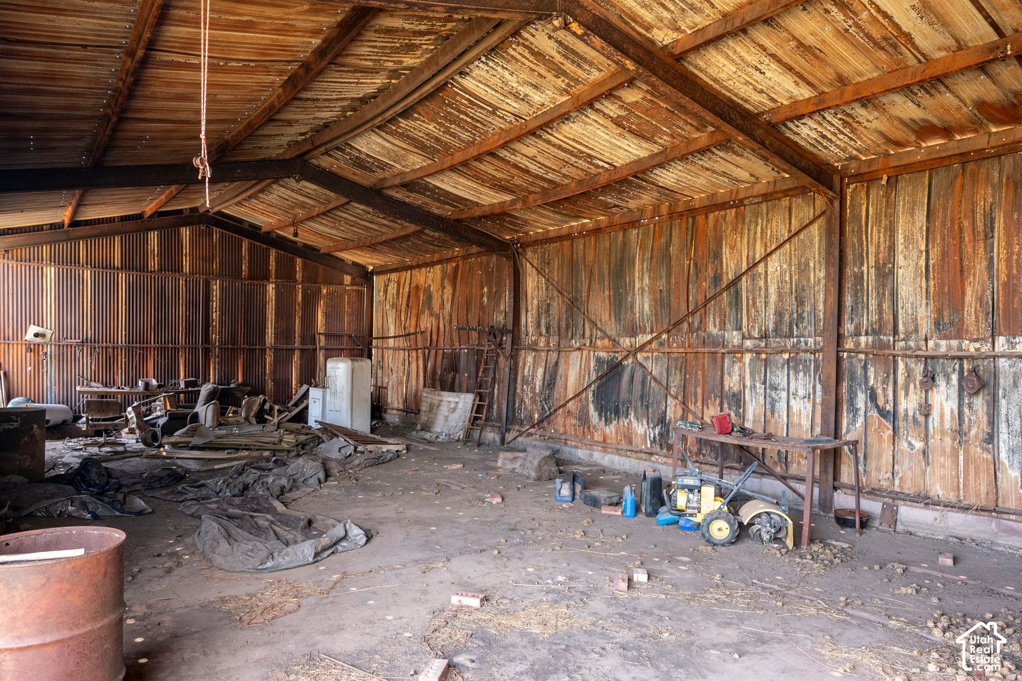 main property photo 24