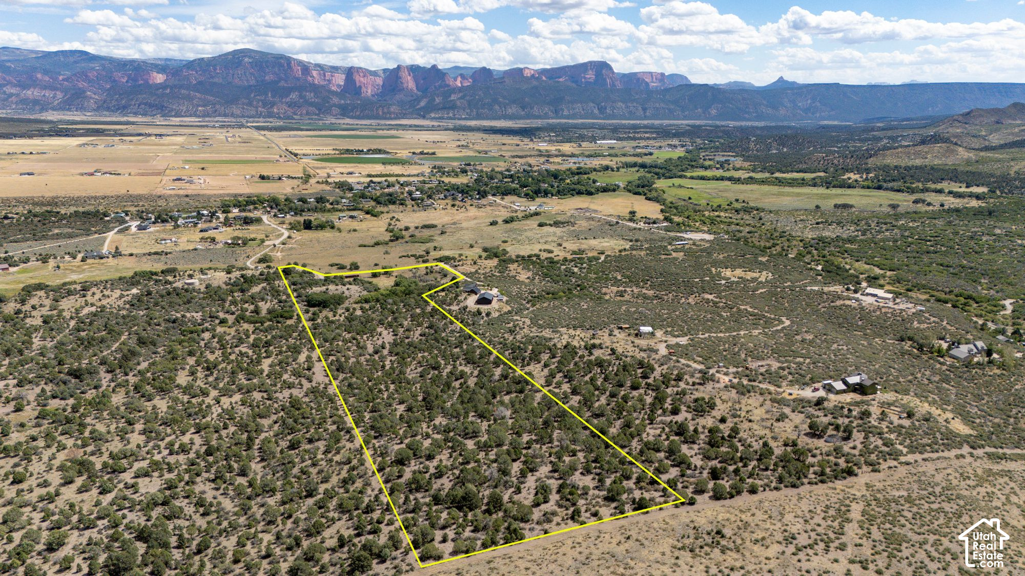 main property photo 4