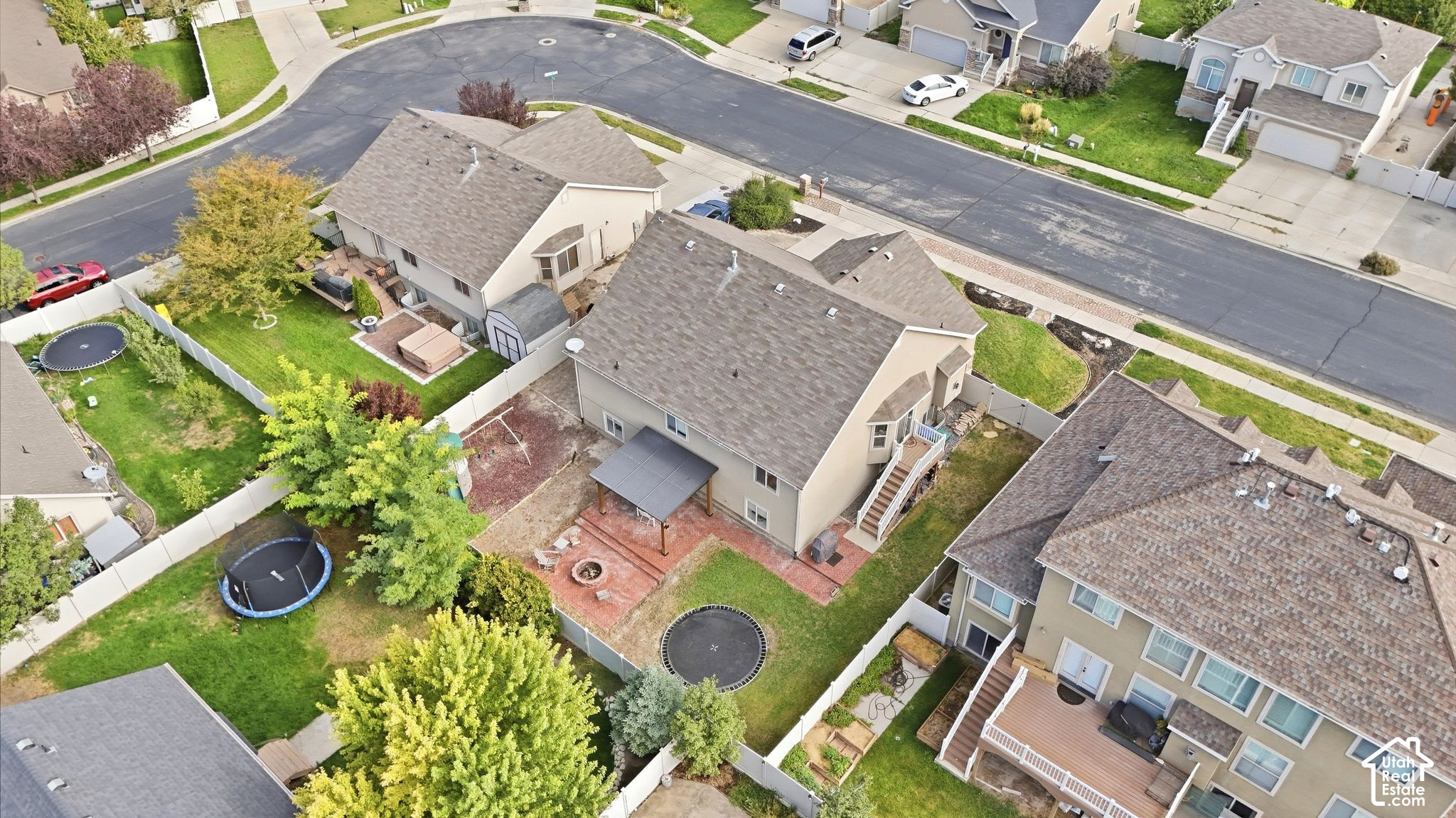 main property photo 33