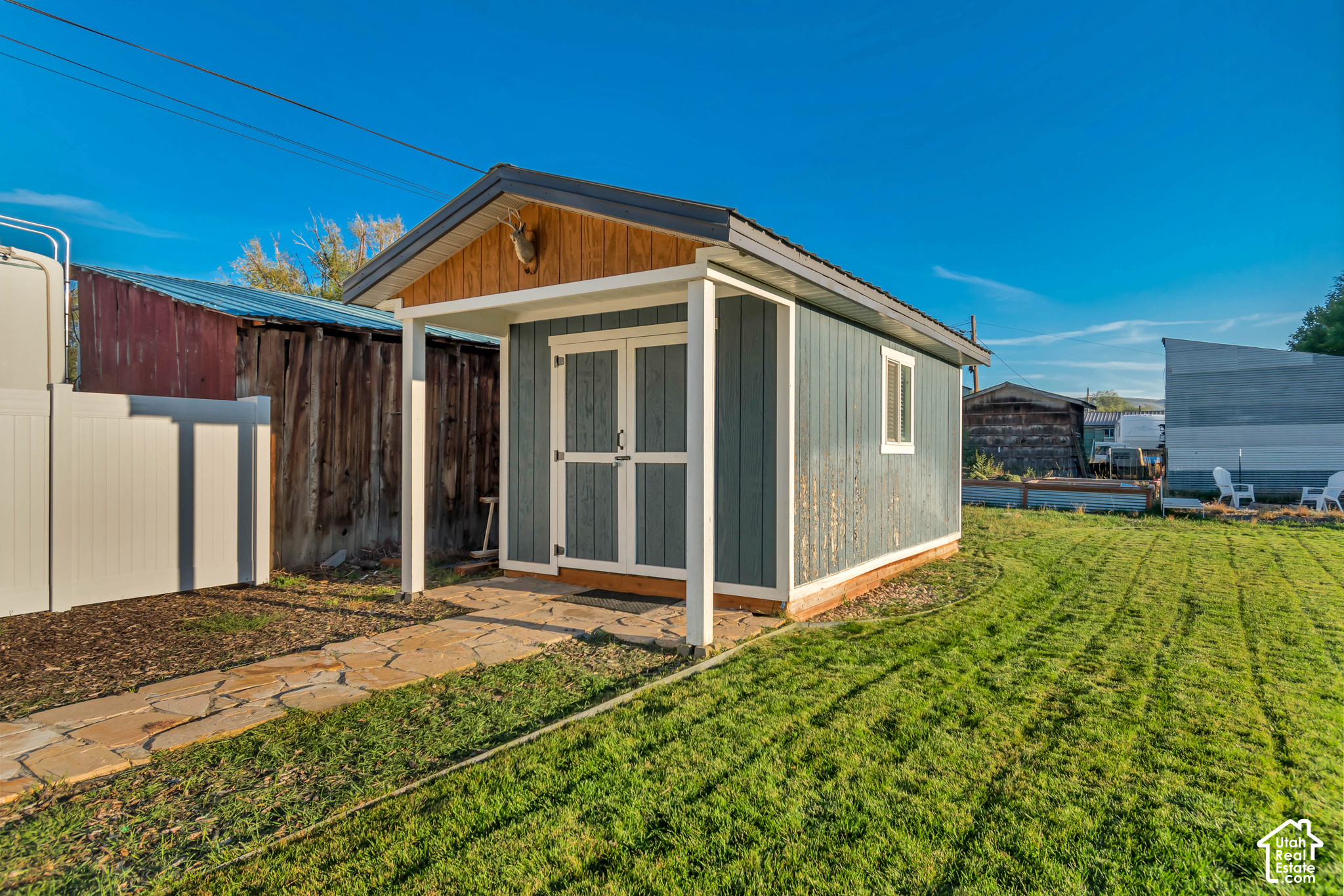 main property photo 43