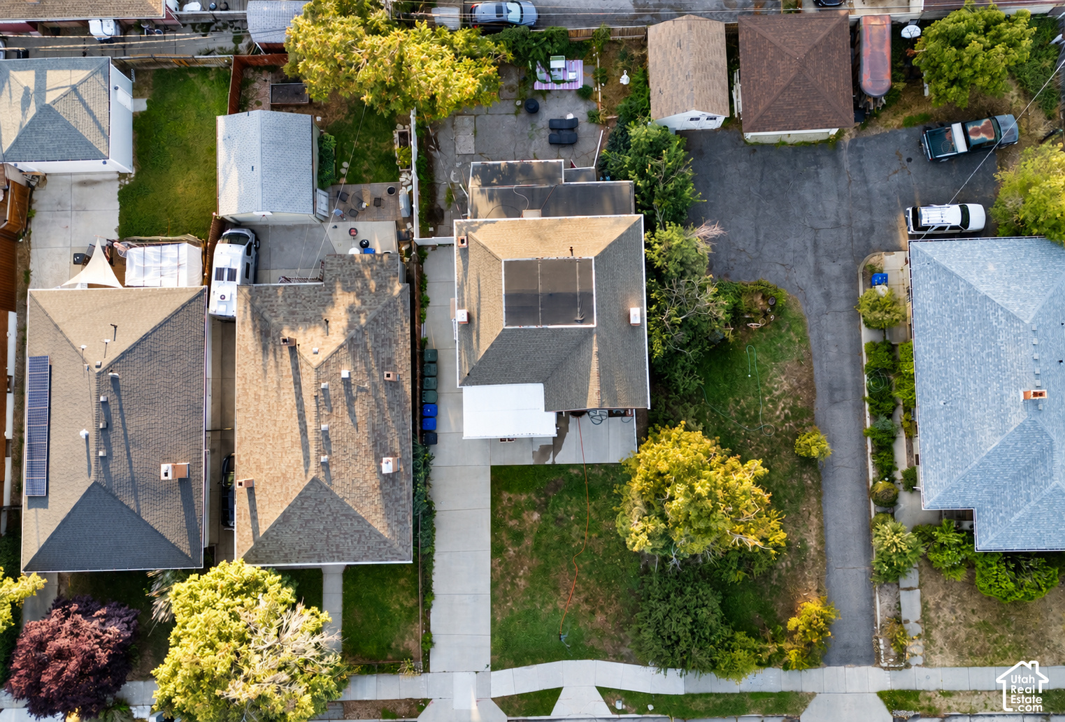 main property photo 32