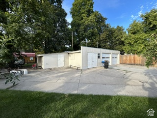 main property photo 20
