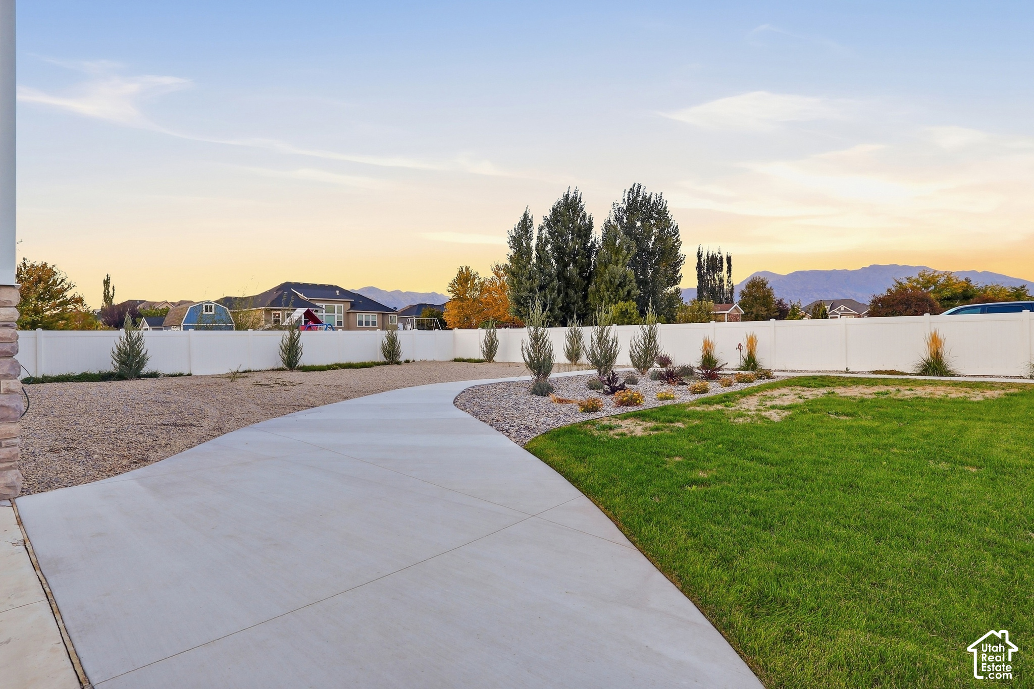 main property photo 61