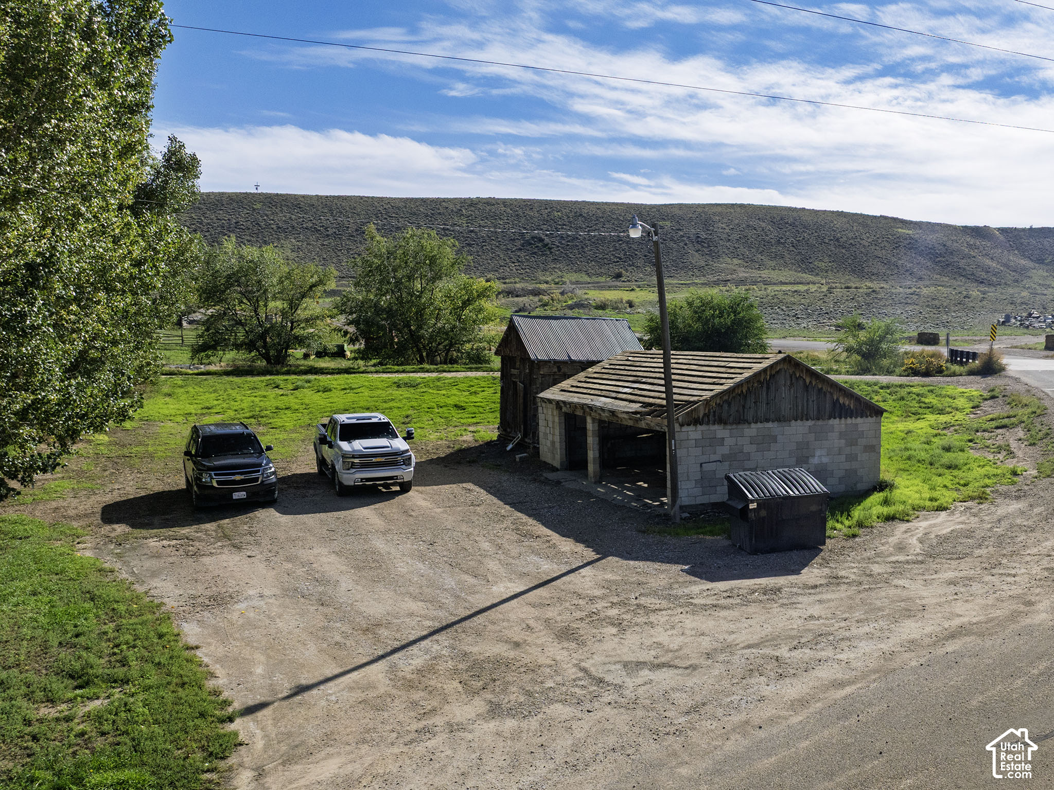 main property photo 77