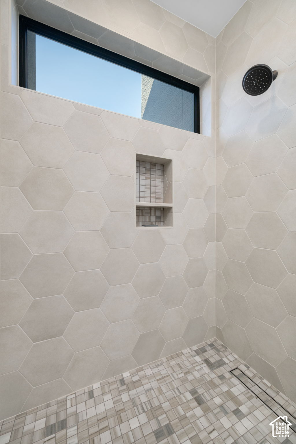 main property photo 80