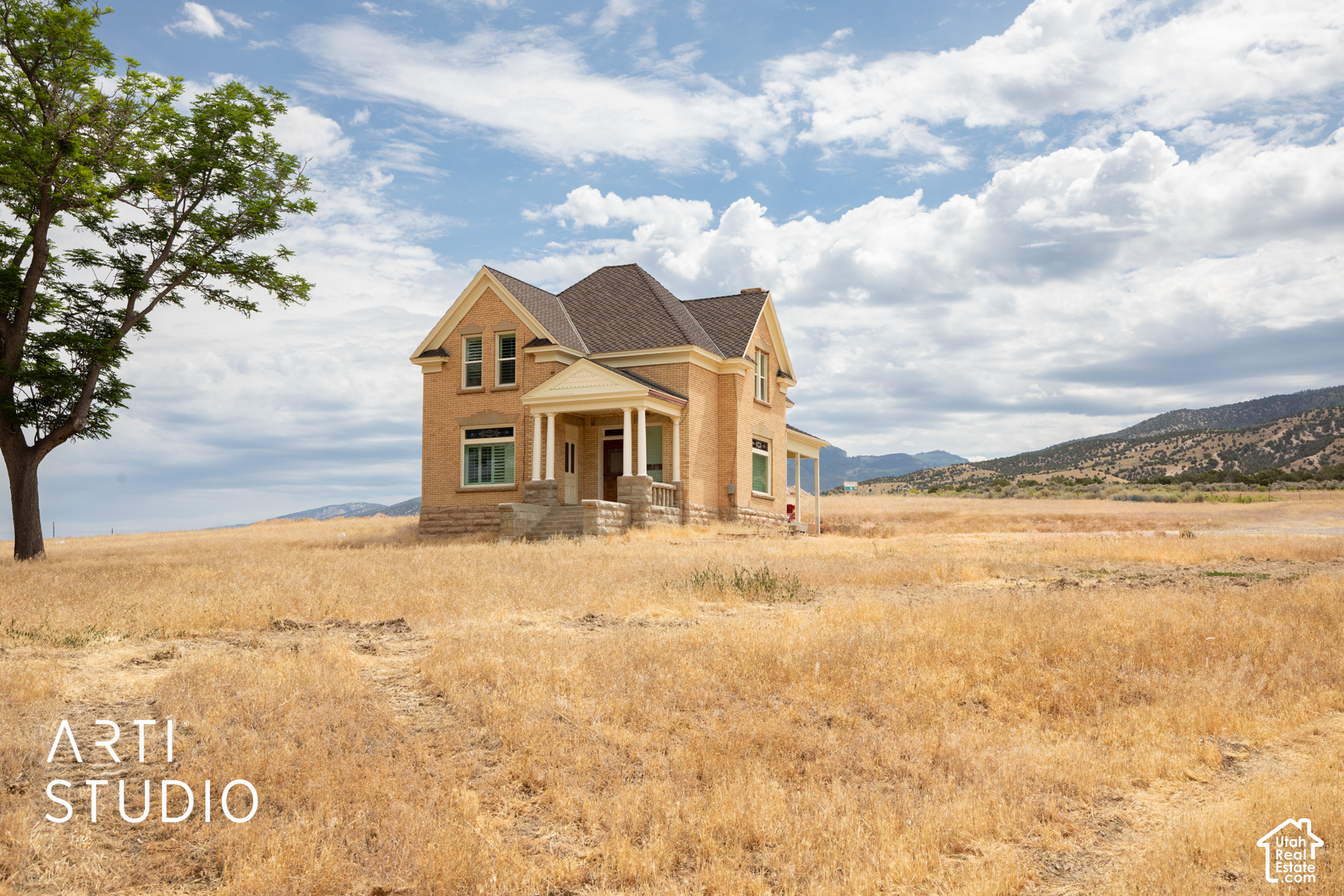 main property photo 18