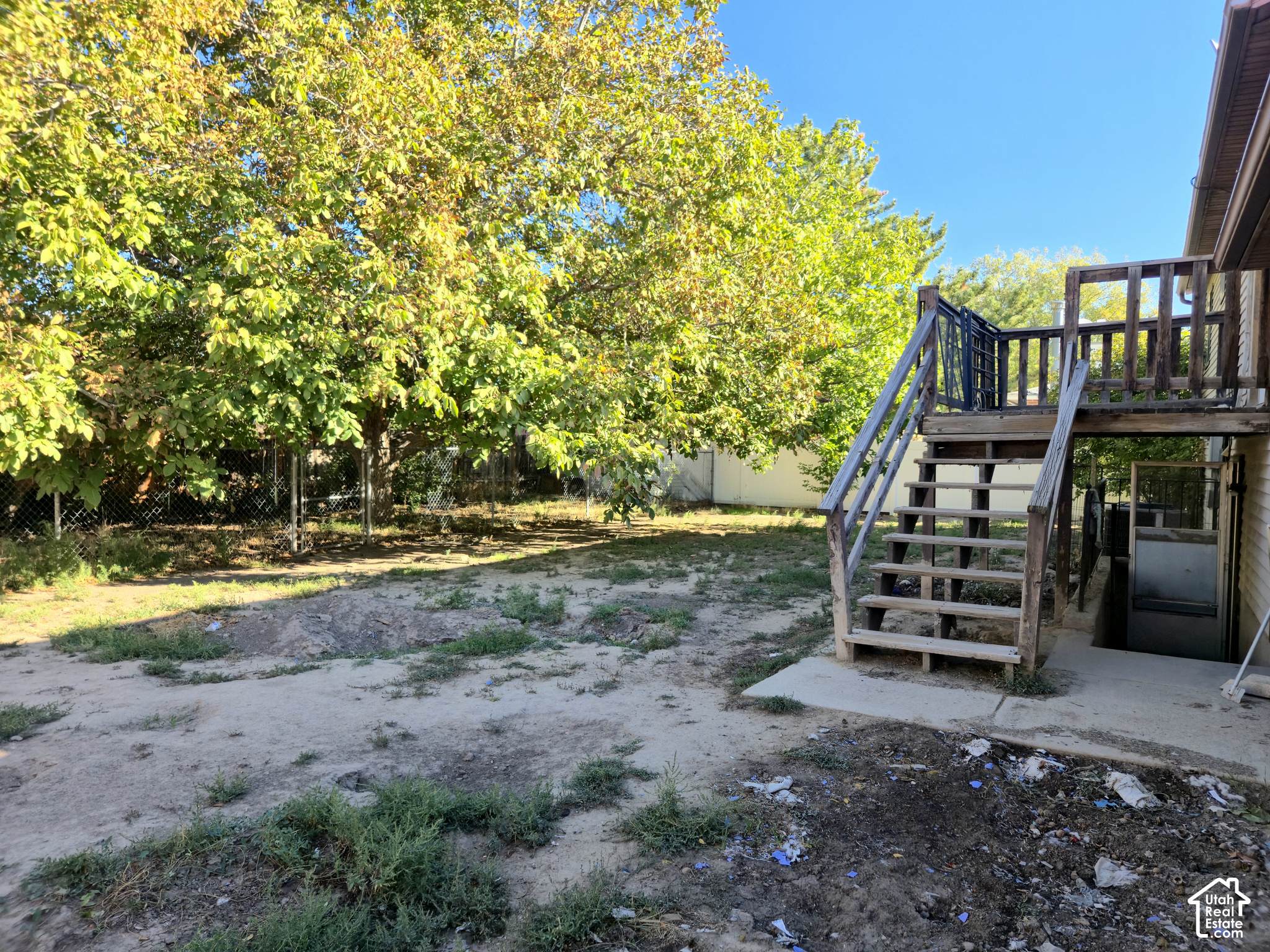 main property photo 18