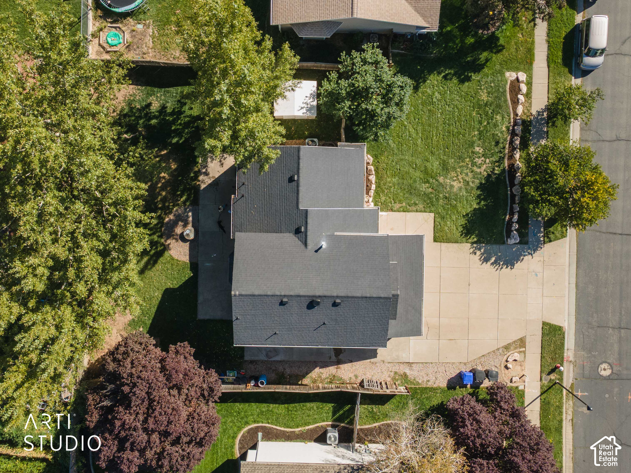 main property photo 38