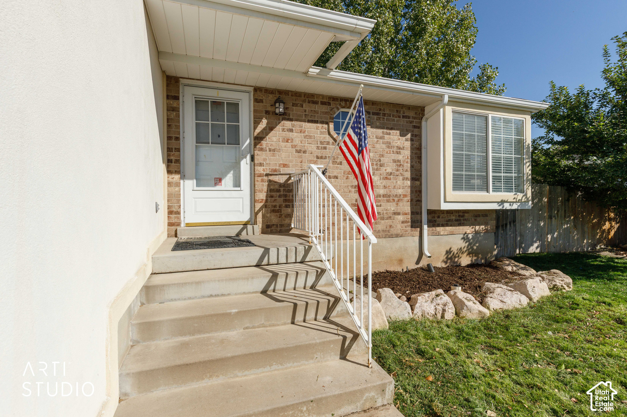 main property photo 4