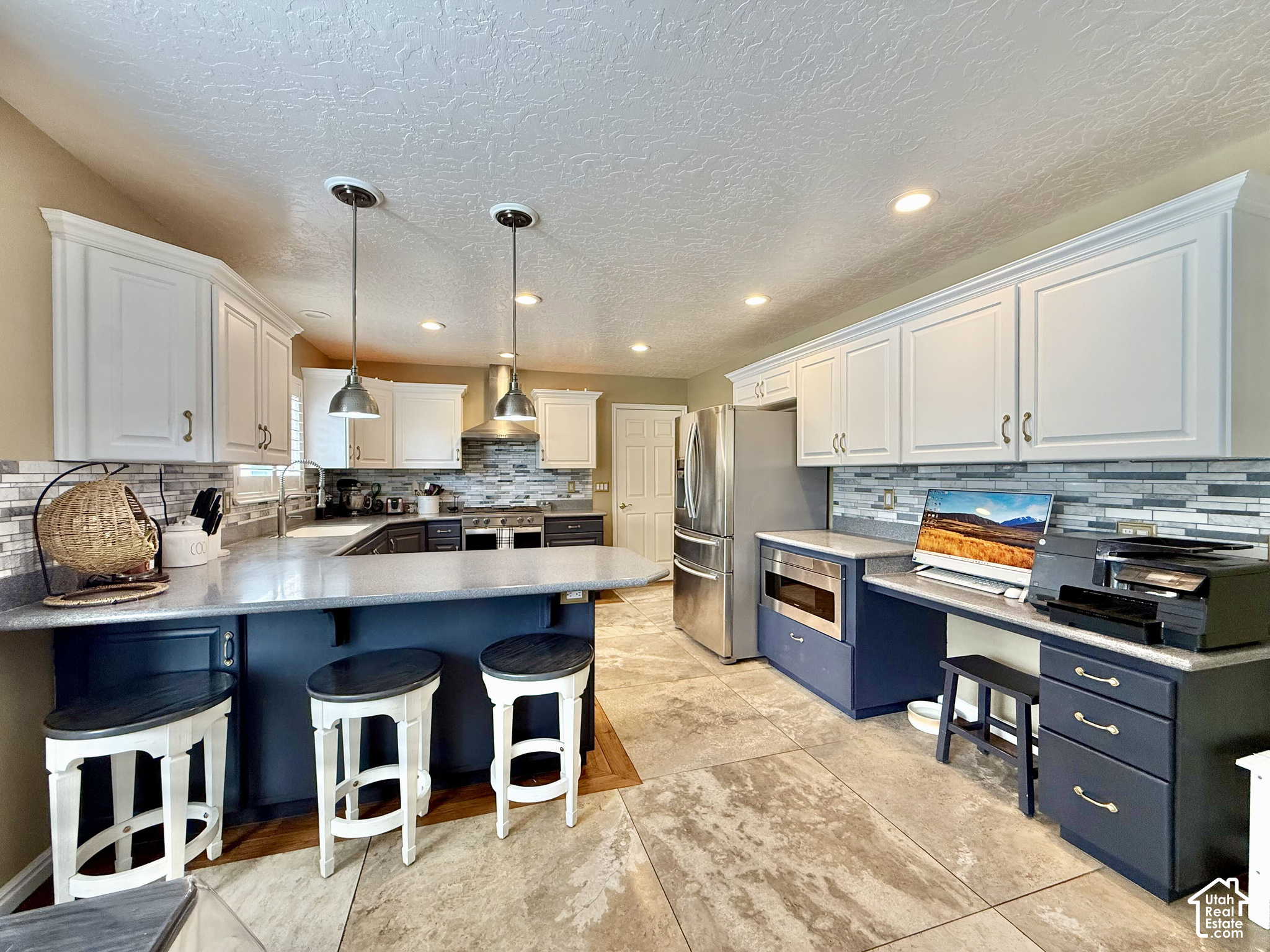 main property photo 13