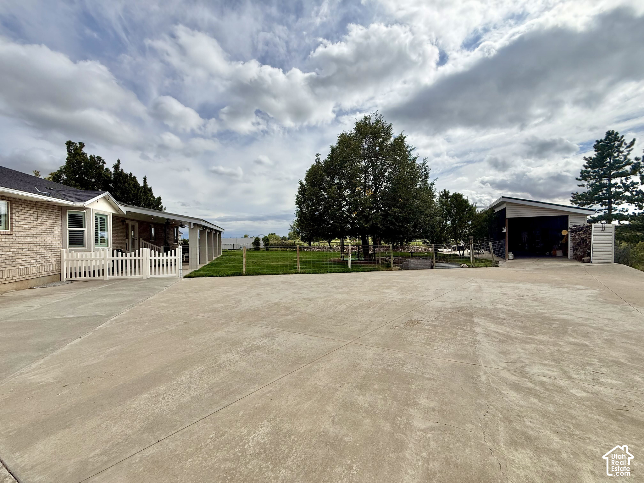 main property photo 58