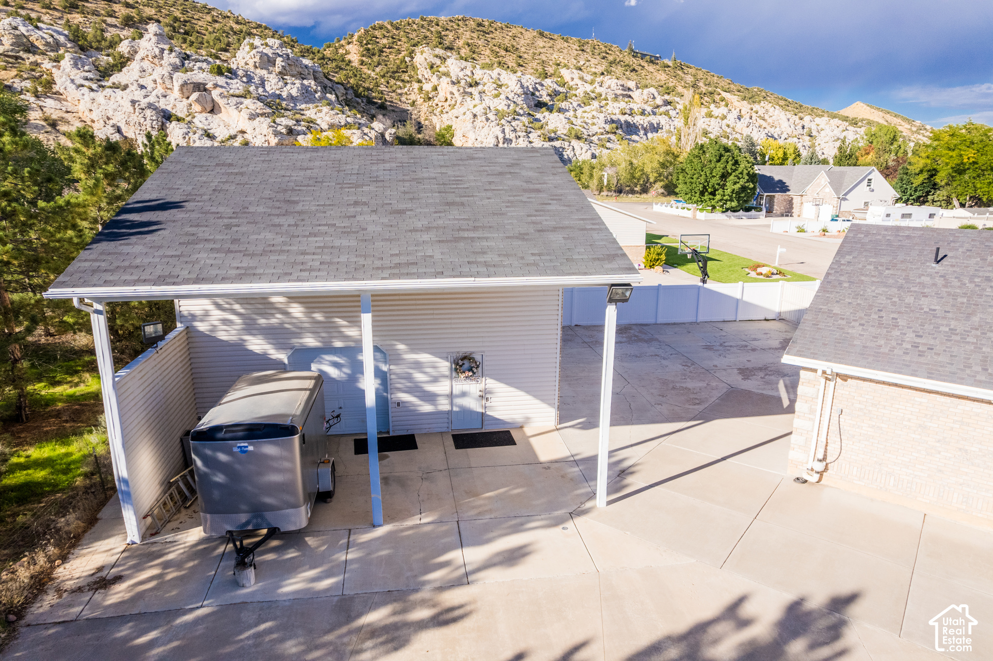 main property photo 61