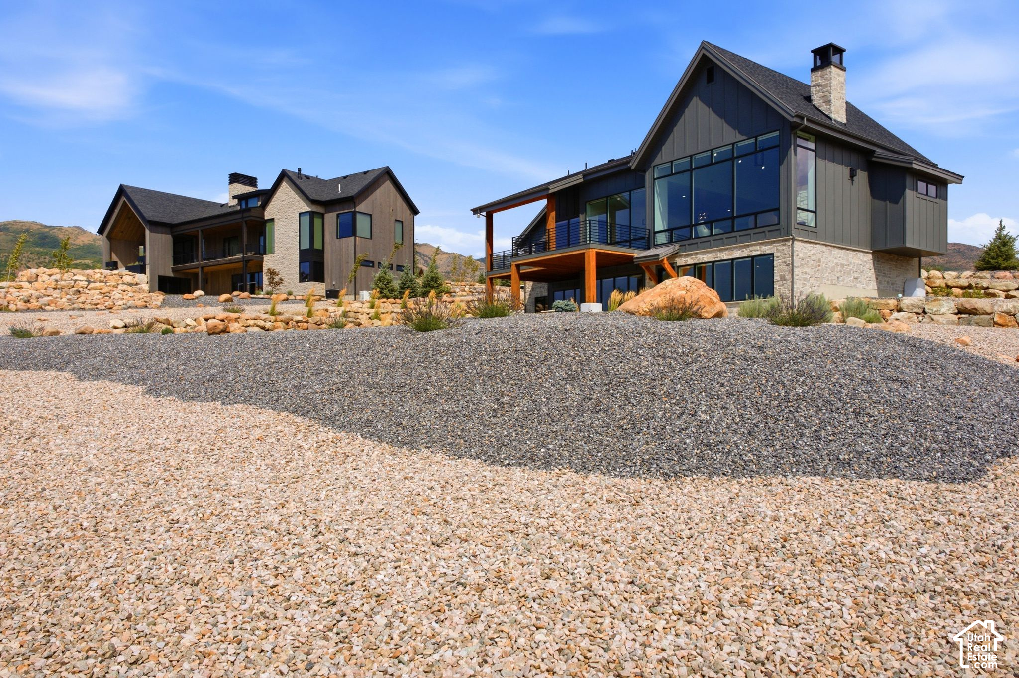main property photo 77