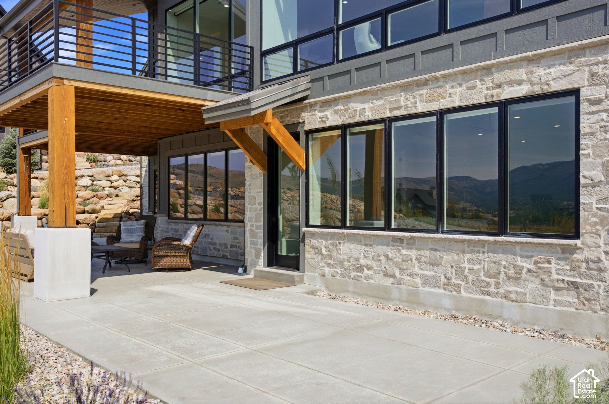 main property photo 78